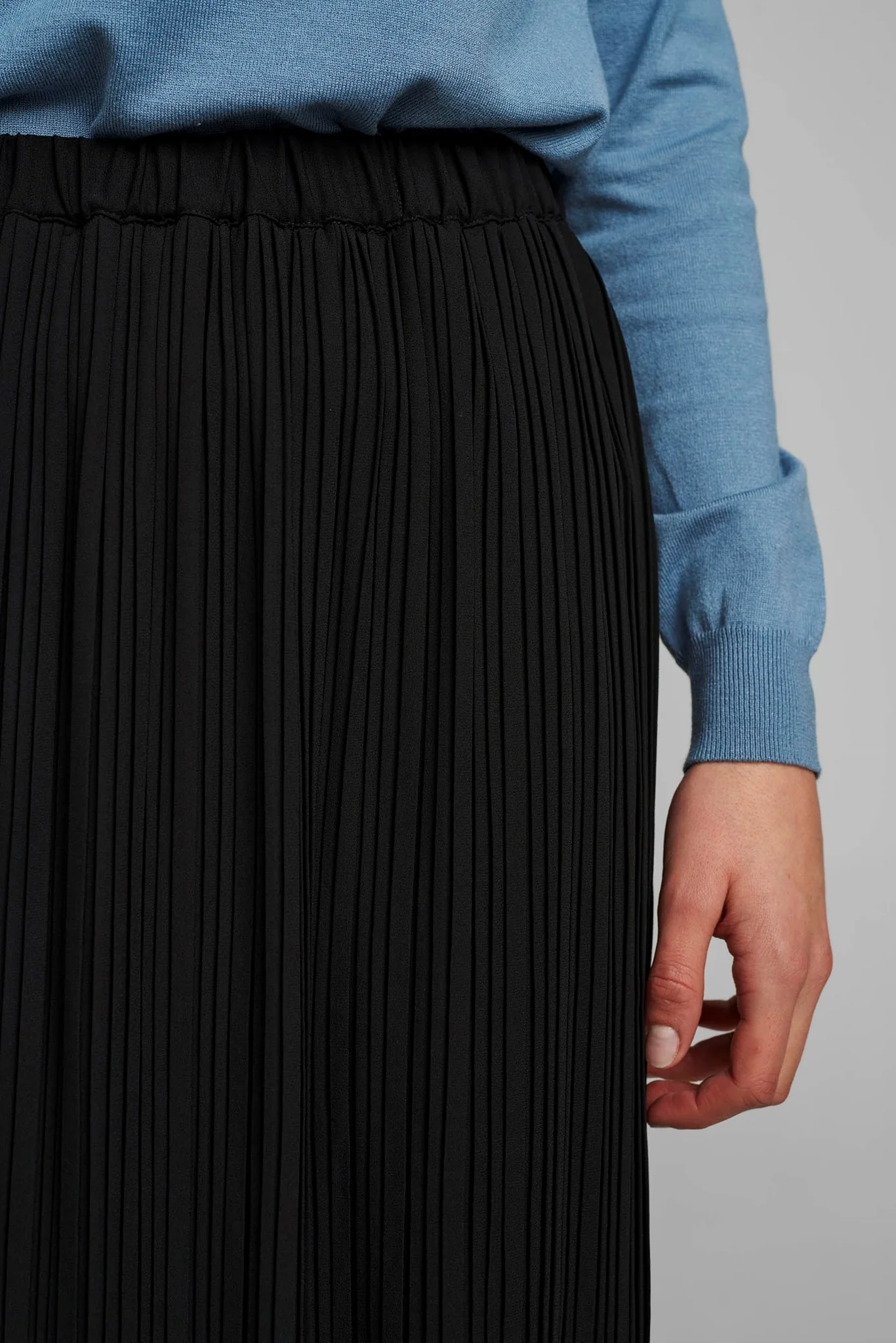 NUABBYGAIL SKIRT  - Caviar - Image 4