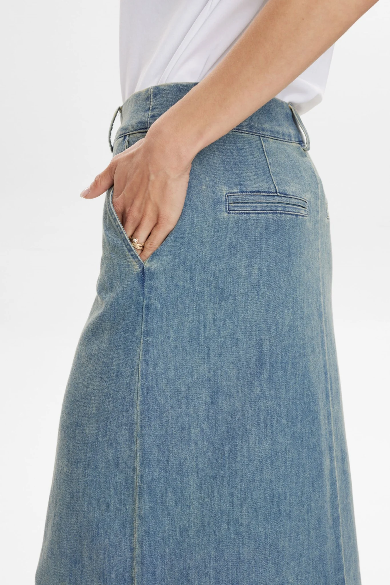 NUALETTA SKIRT - Med. Blue Washed Denim - Image 4