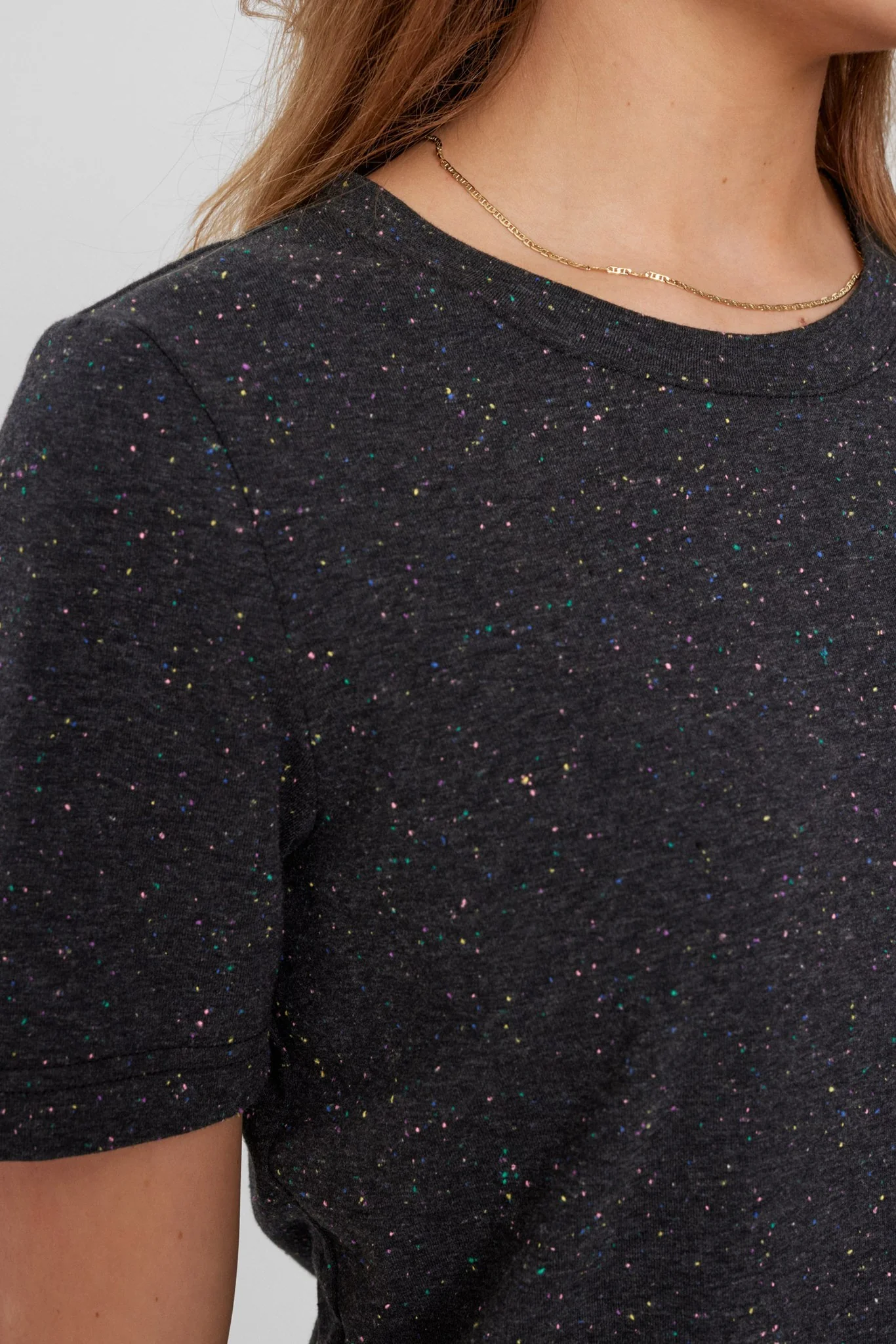 NUALIA T-SHIRT - Caviar - Image 4