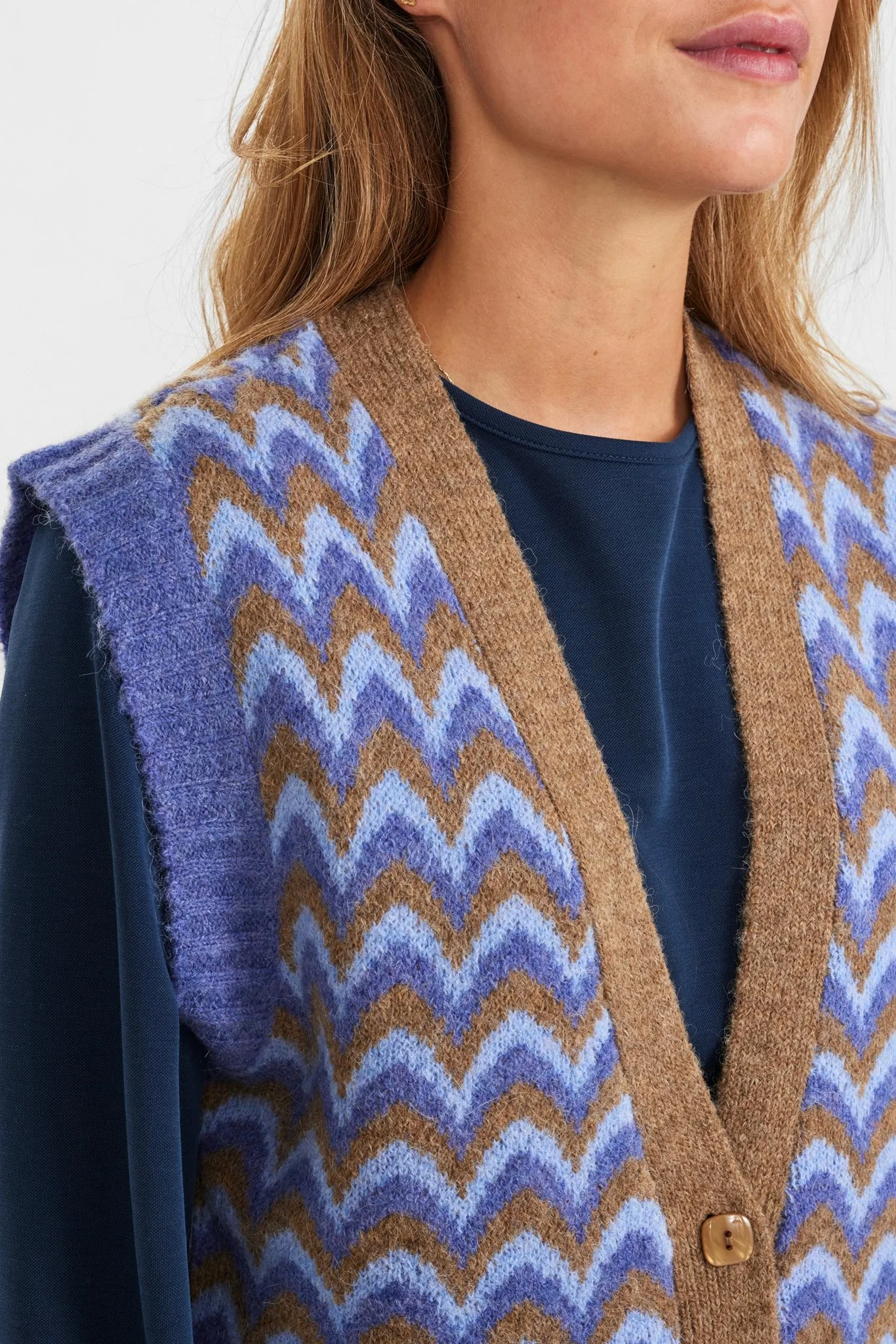NUALLIS KNIT WAISTCOAT - Marlin - Image 4