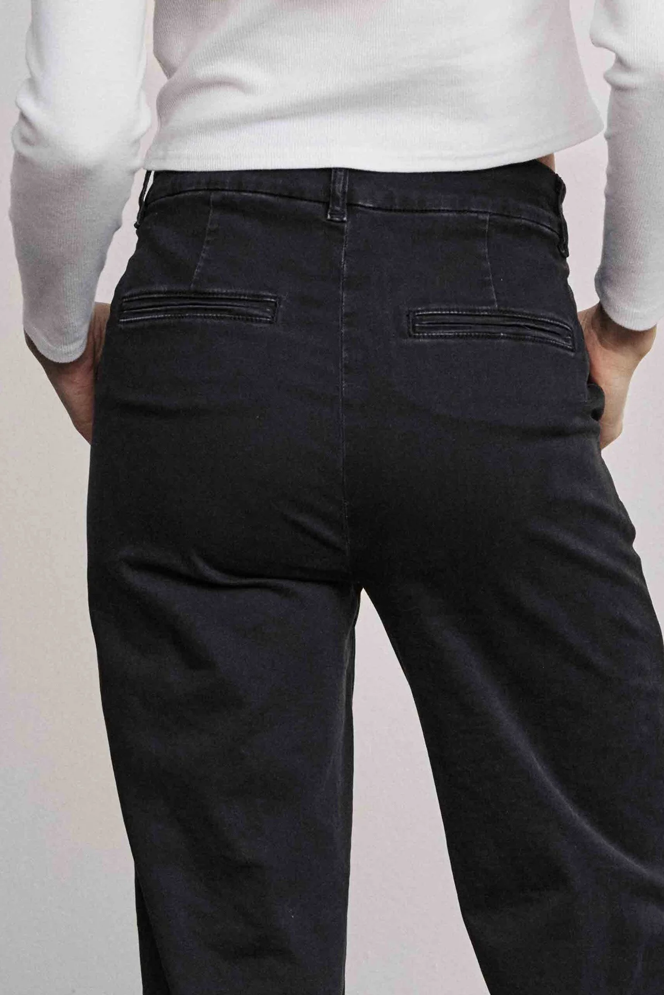 NUAMBER PANTS LONG BLACK - Caviar - Image 5