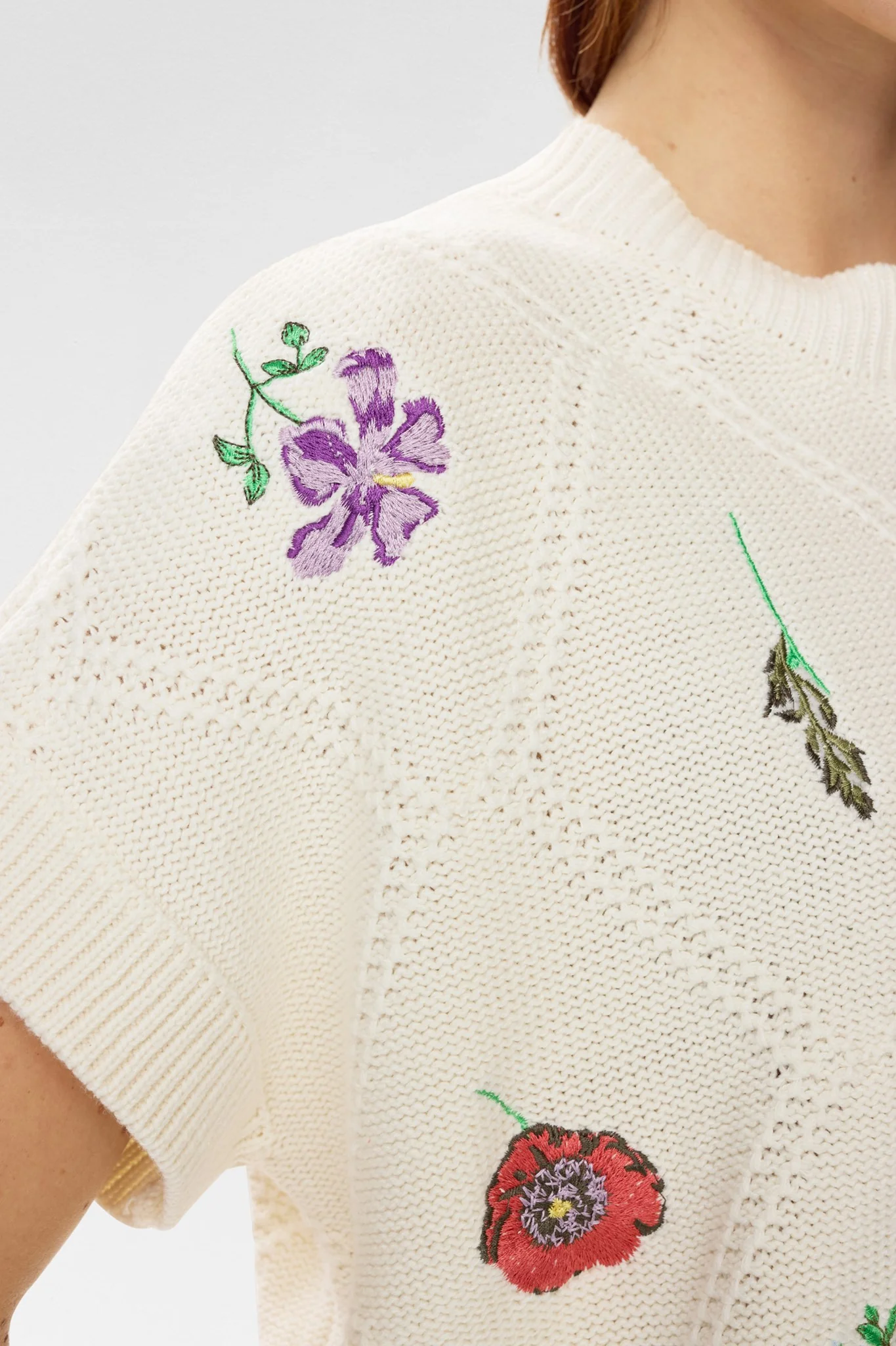 NUAMIE PULLOVER - Pristine - Image 4