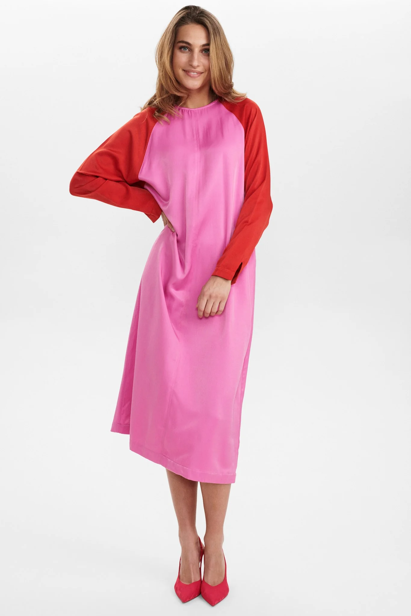 NUANNIKA DRESS - Molten Lava - Image 3