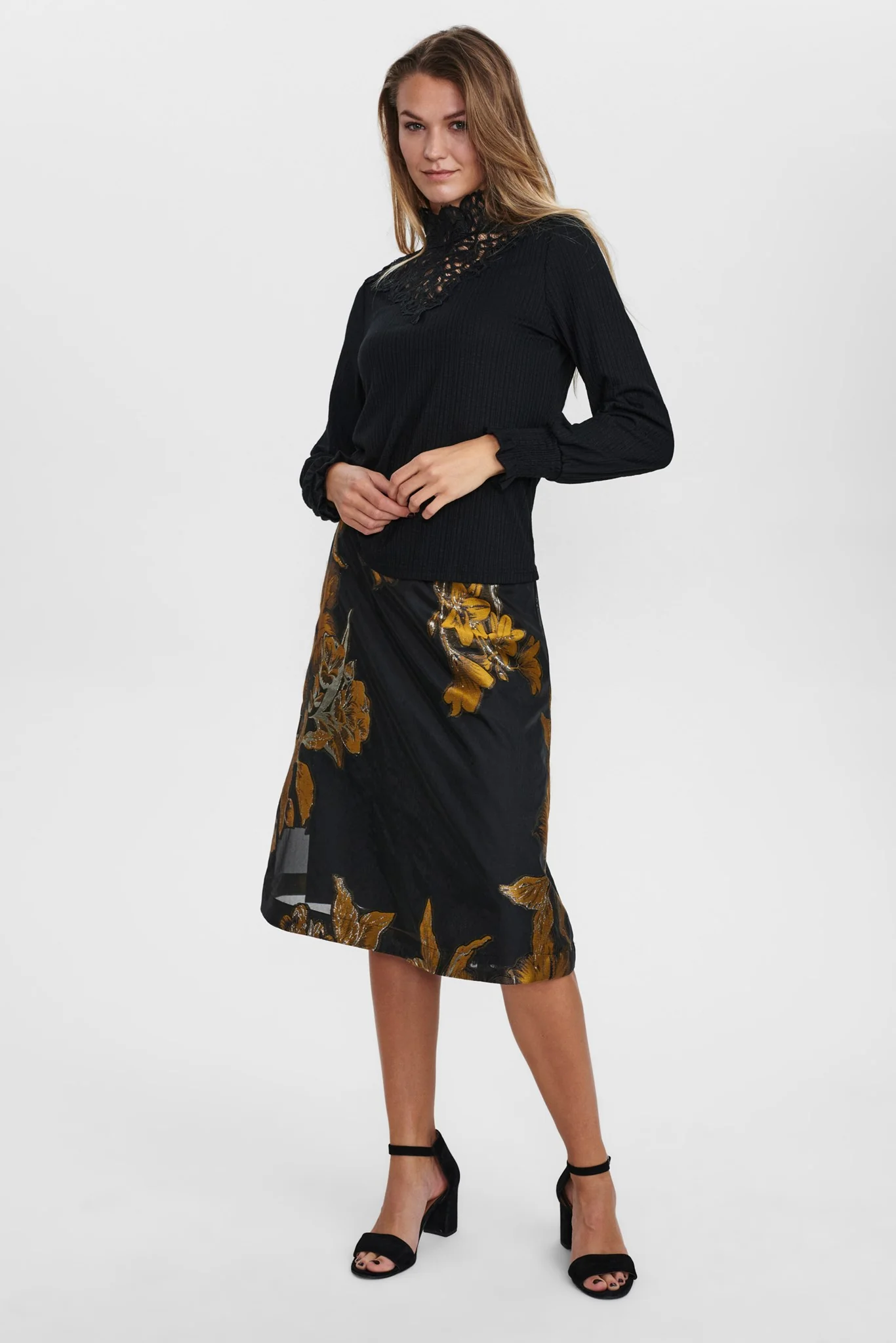 NUANTJA BLOUSE - Caviar - Image 3