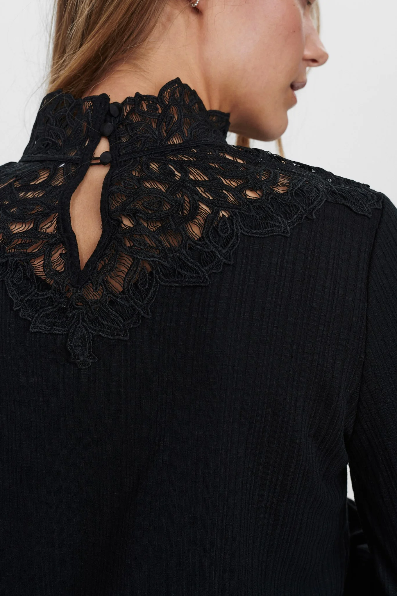 NUANTJA BLOUSE - Caviar - Image 4