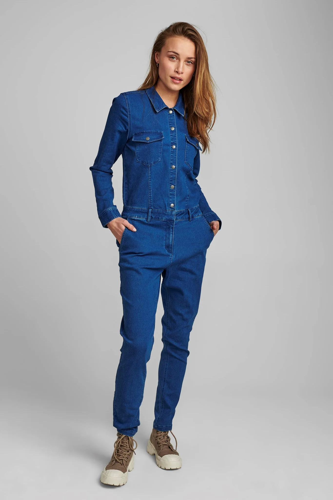 NUANZAC CAIRO BOILERSUIT - Medium Blue Denim