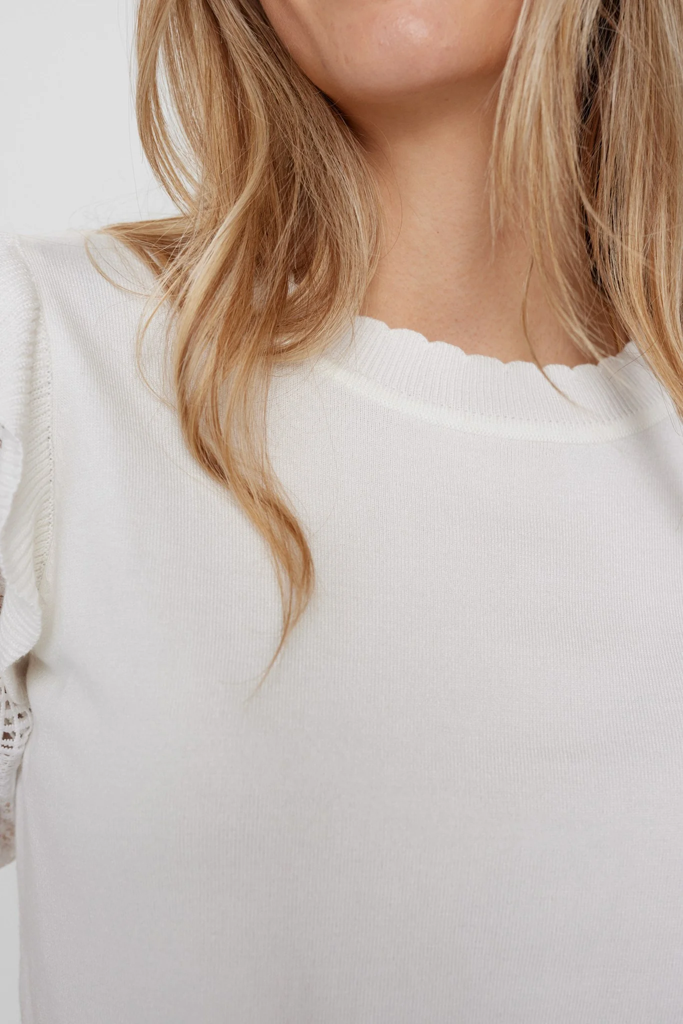 NUARIANA SS PULLOVER - Cloud Dancer - Image 4