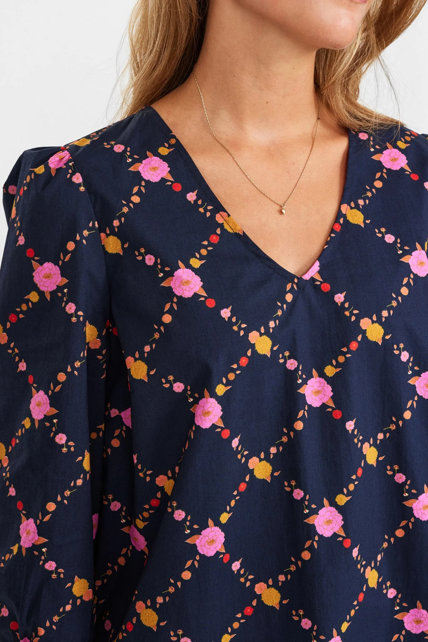 NUAVA BLOUSE - Dark Sapphire - Image 4