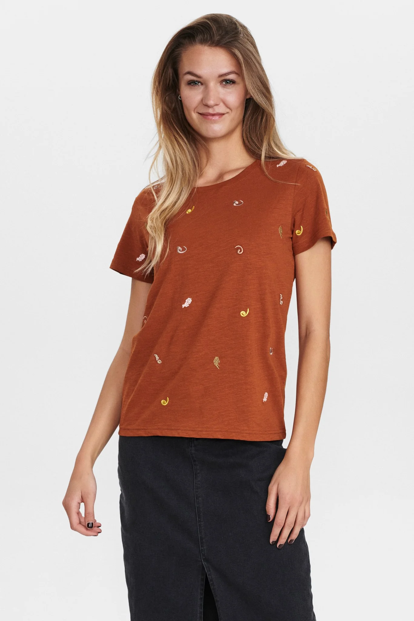 NUAYOE TEE - Caramel Cafe