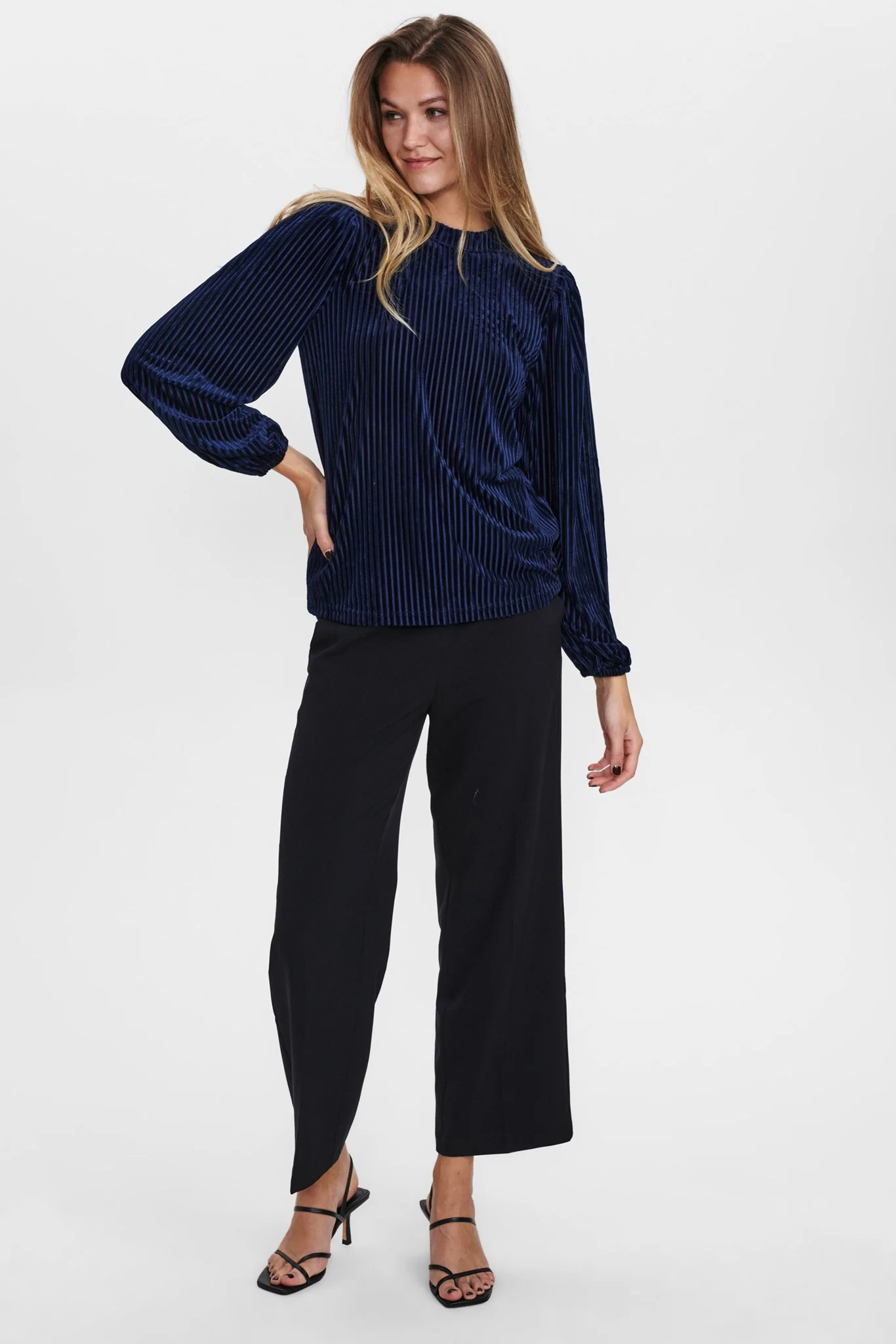 NUBEISSE BLOUSE - Dark Sapphire - Image 3