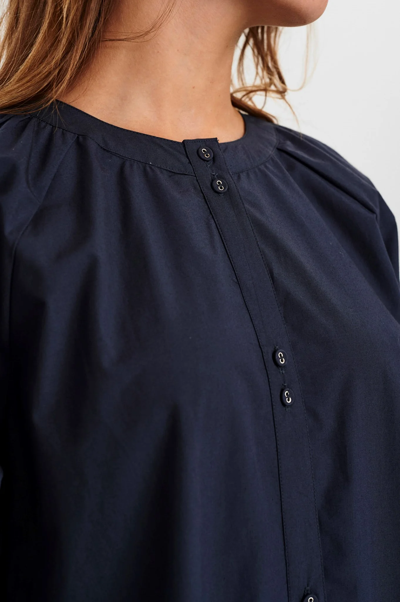 NUBELINDE DRESS - Dark Sapphire - Image 4