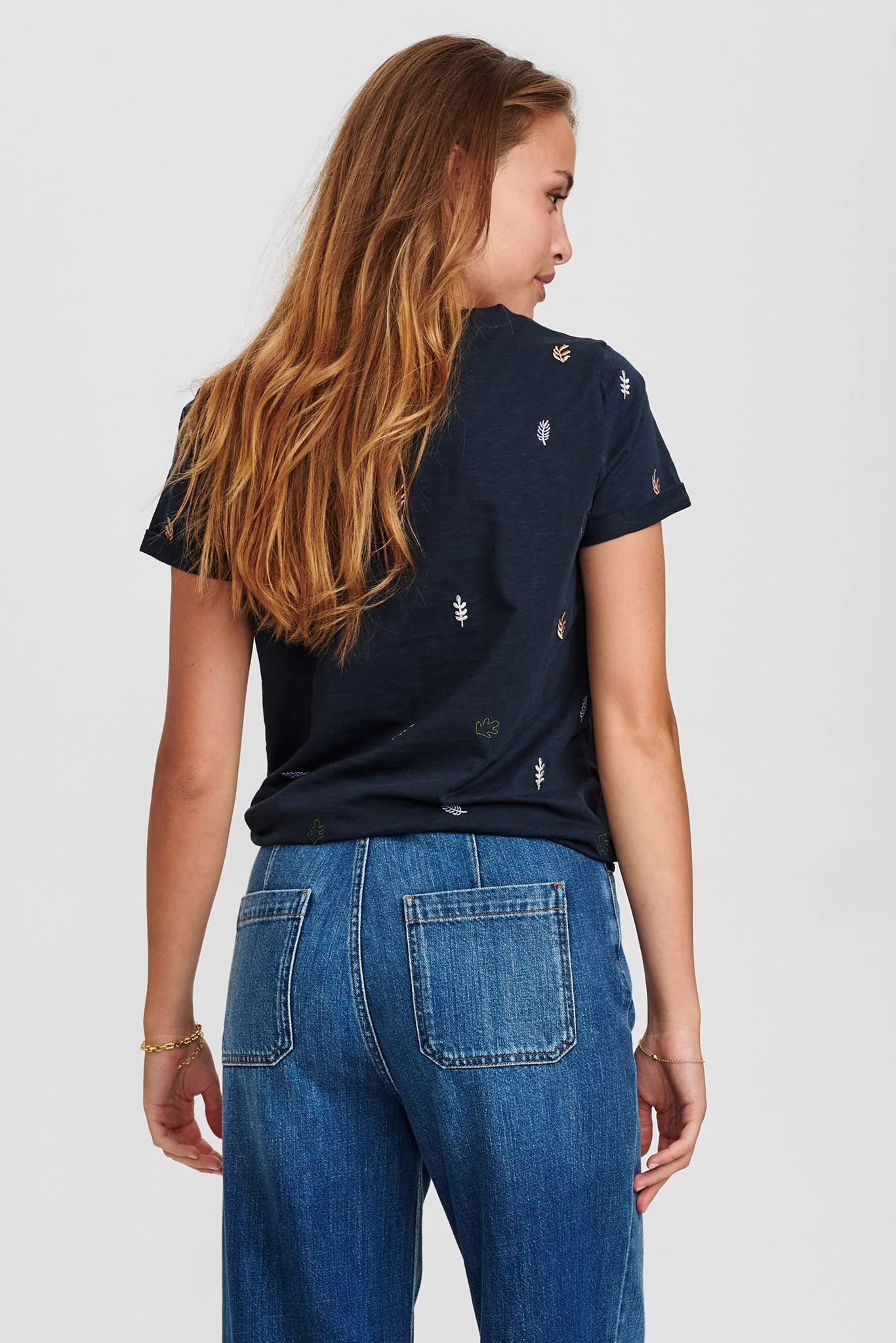 NUBELISE TEE - Dark Sapphire - Image 2