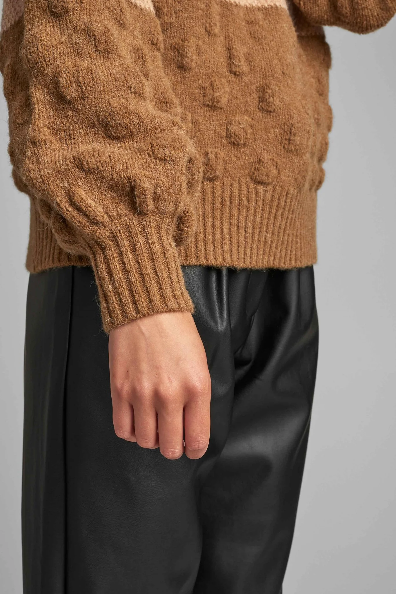 NUBELLA PULLOVER  - BRONZE BROWN - Image 5