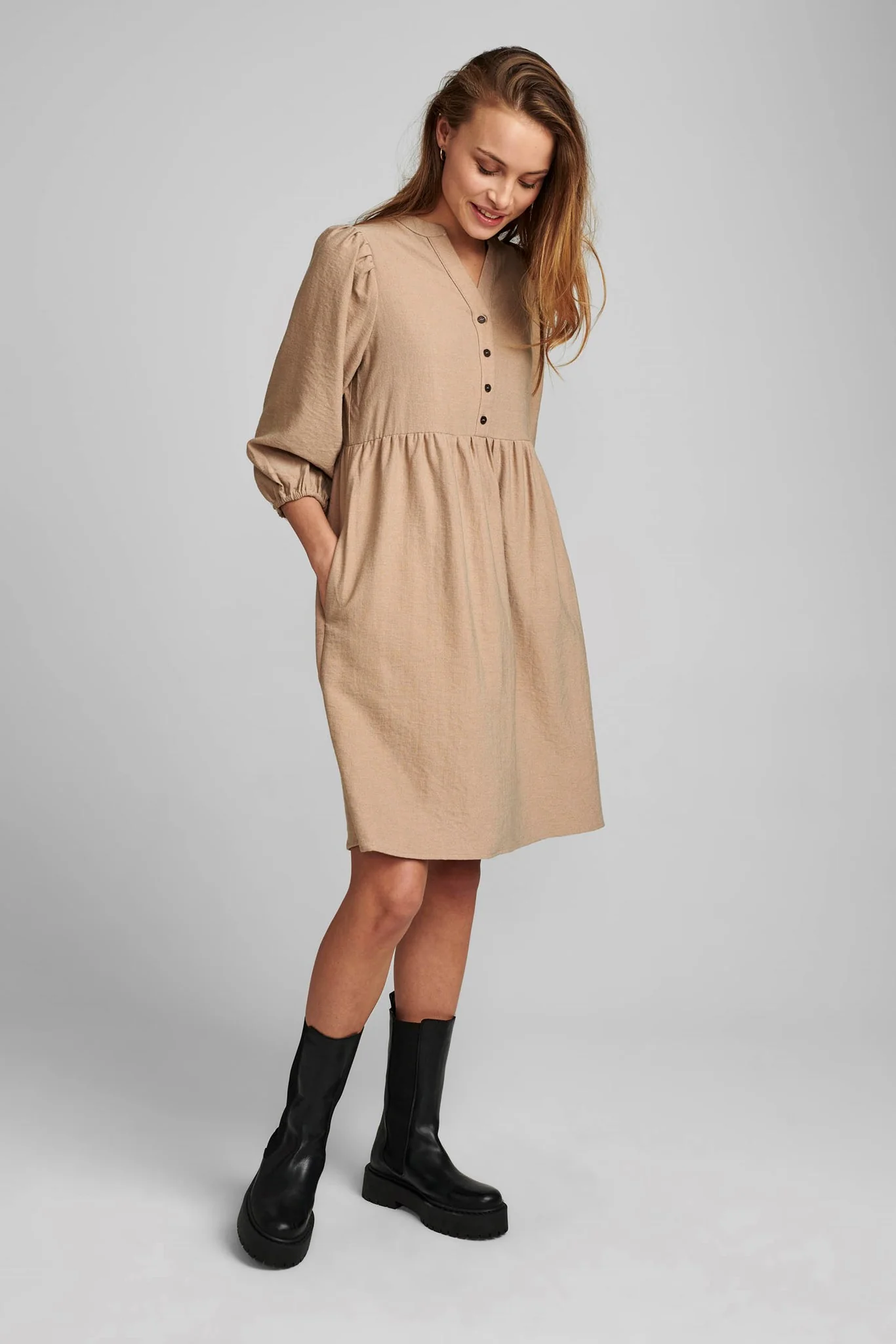 NUBELLIS DRESS - Tannin - Image 3