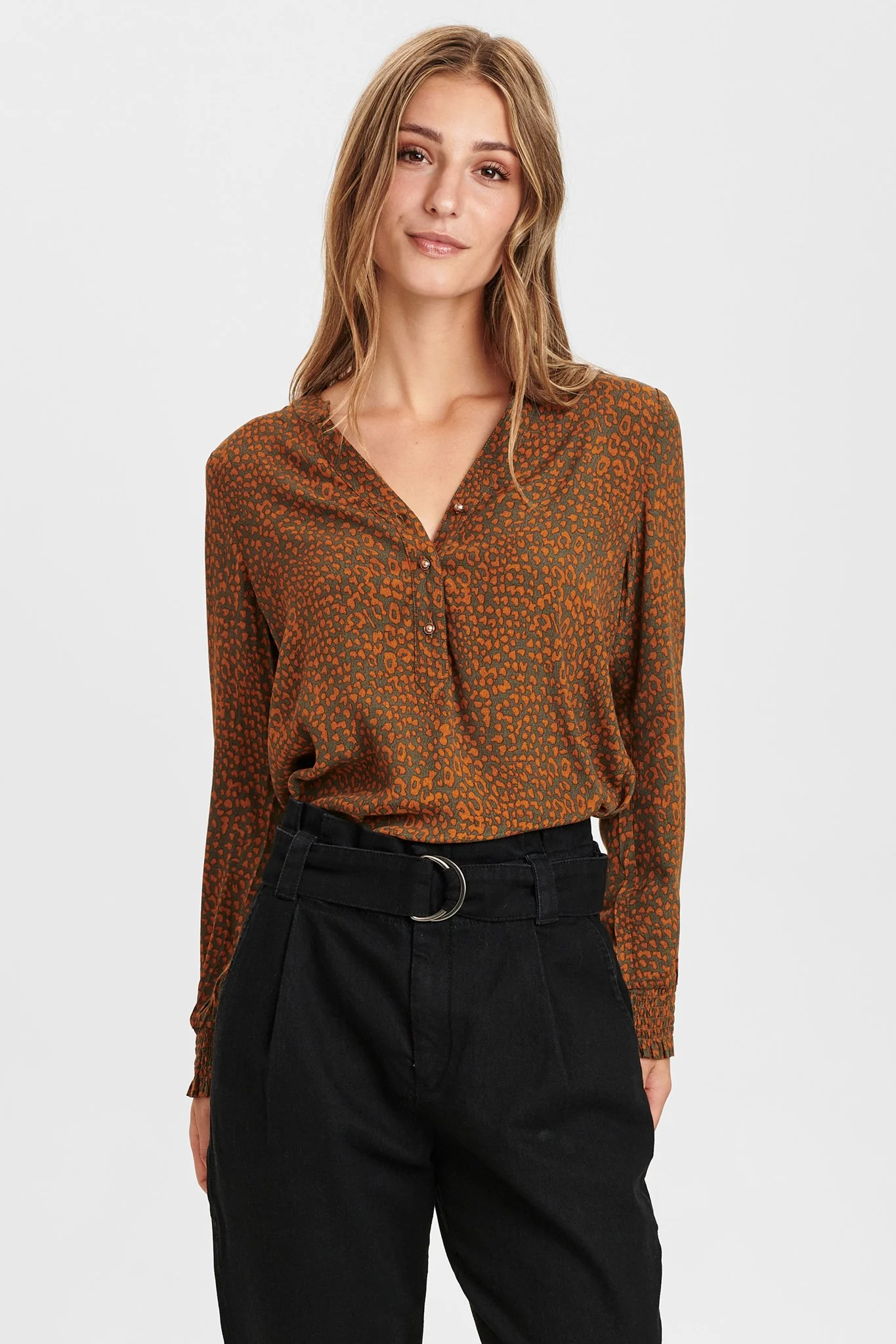 NUBENTA BLOUSE - Grape leaf