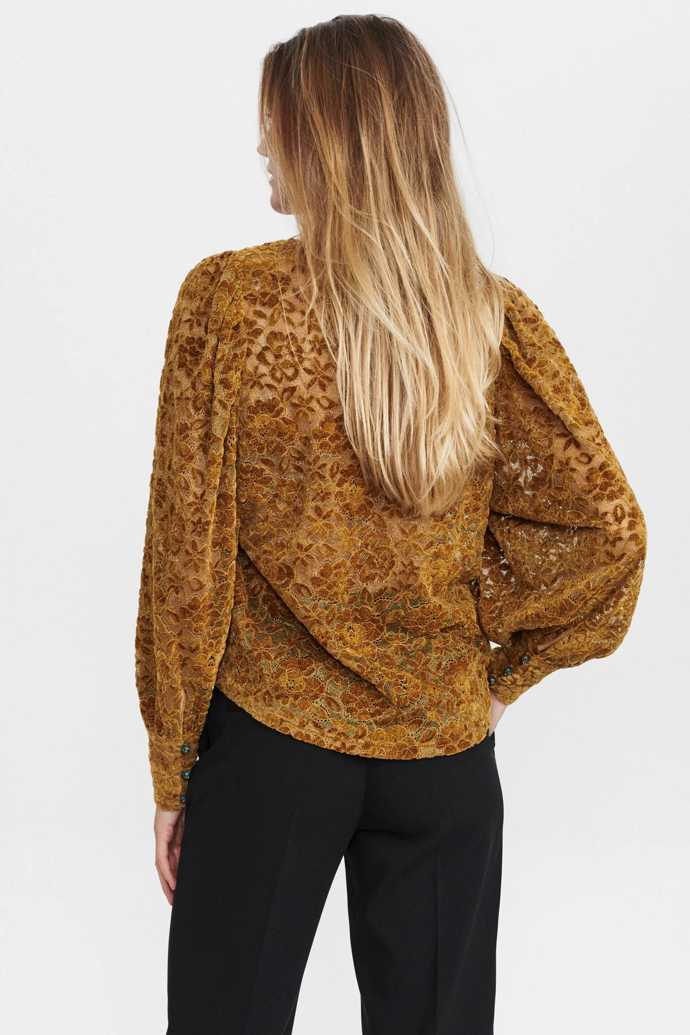 NUBERGILOT BLOUSE - Plantation - Image 2