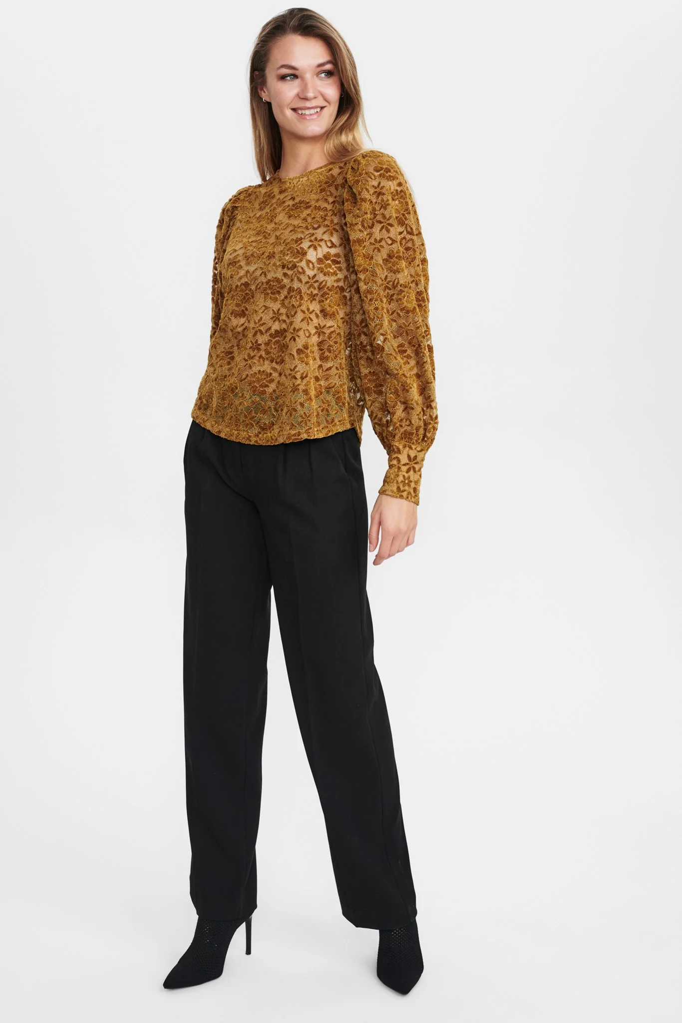 NUBERGILOT BLOUSE - Plantation - Image 3
