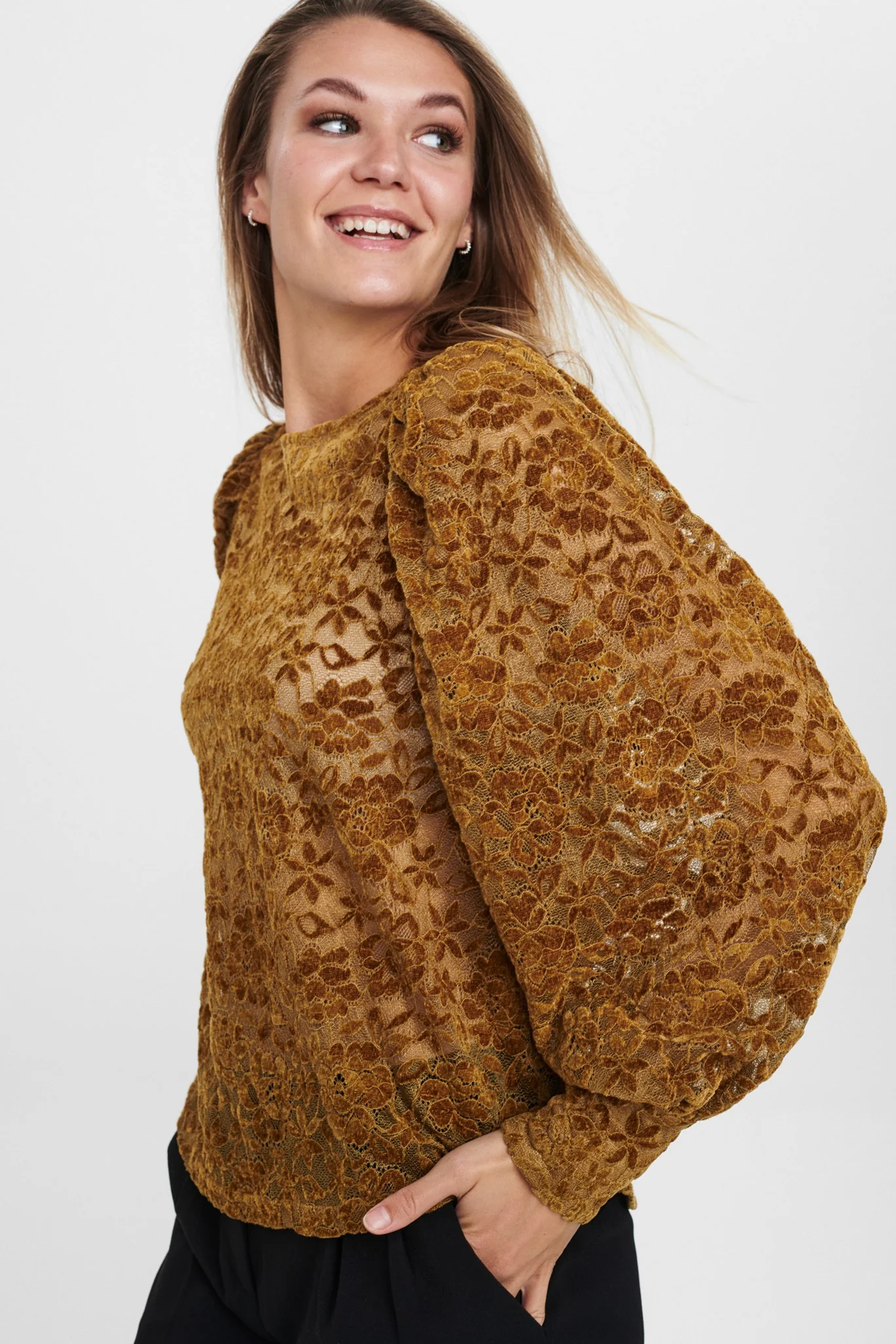 NUBERGILOT BLOUSE - Plantation - Image 6