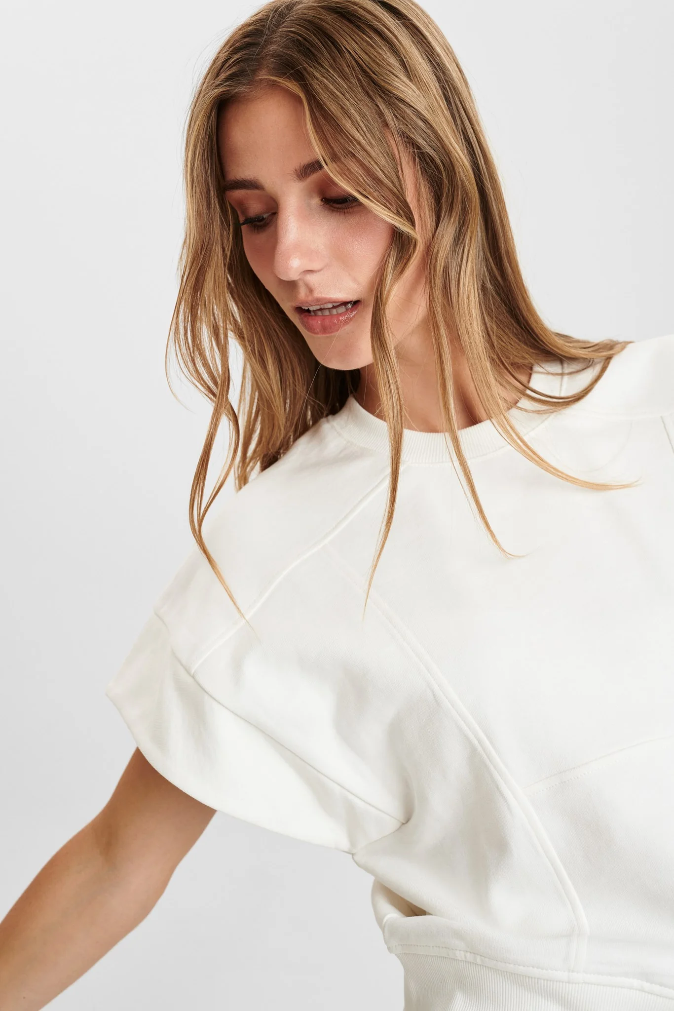 NUBERNA CAPSLEEVE SWEAT - Cloud Dancer - Image 6