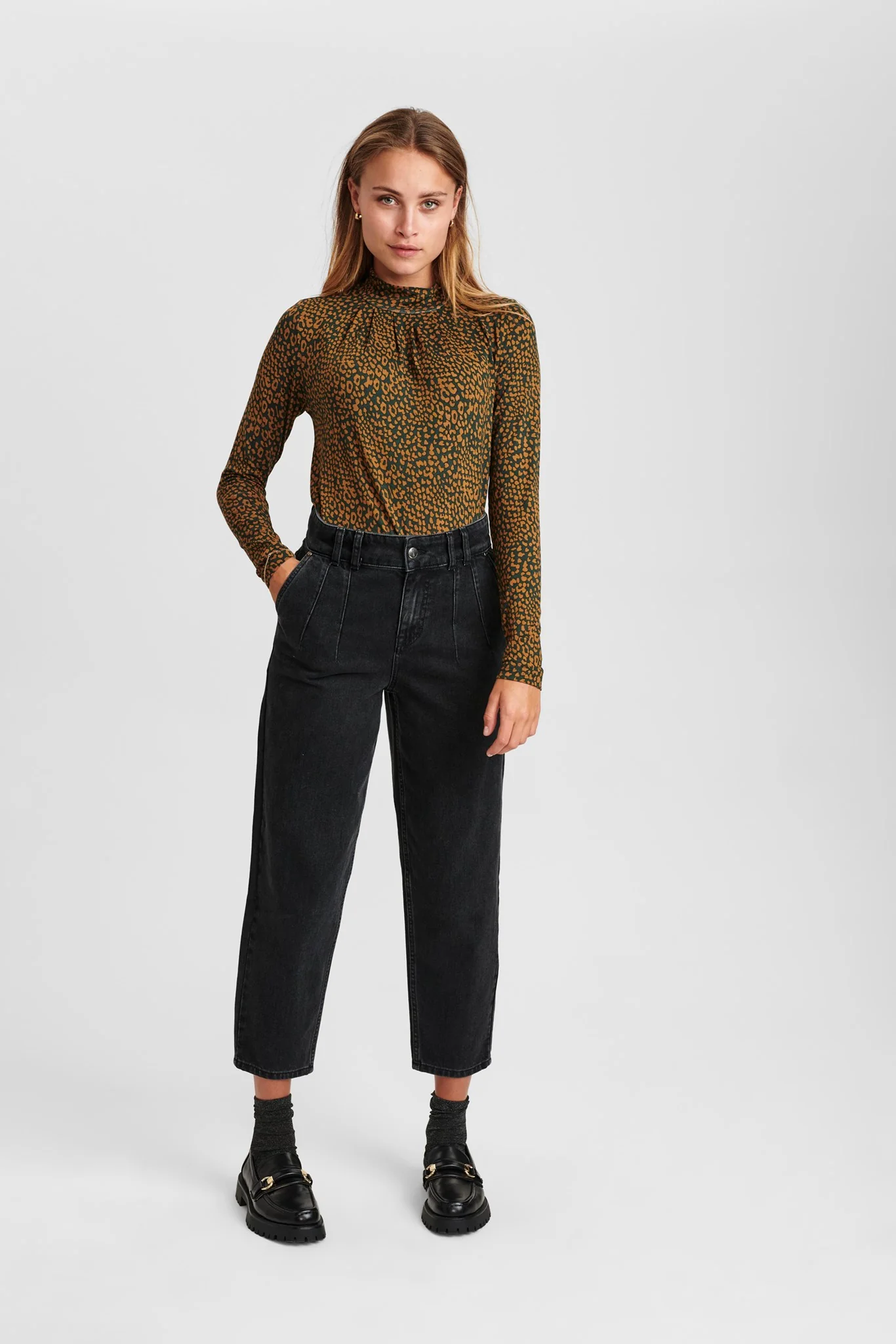 NUBESSIE BLOUSE - Grape leaf - Image 3