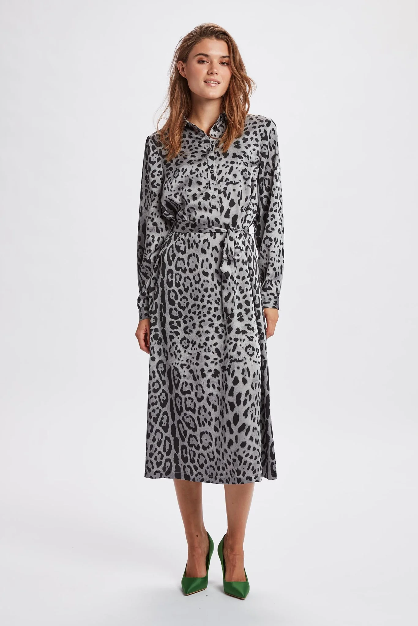 NUBETTY DRESS - Castlerock