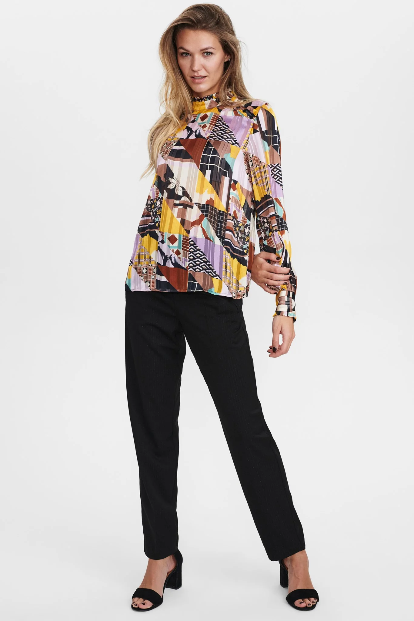 NUBIANCA BLOUSE - Caviar - Image 3