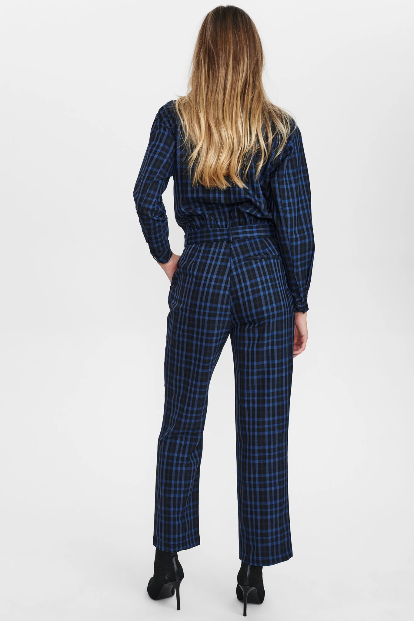 NUBIT JUMPSUIT - Caviar - Image 2