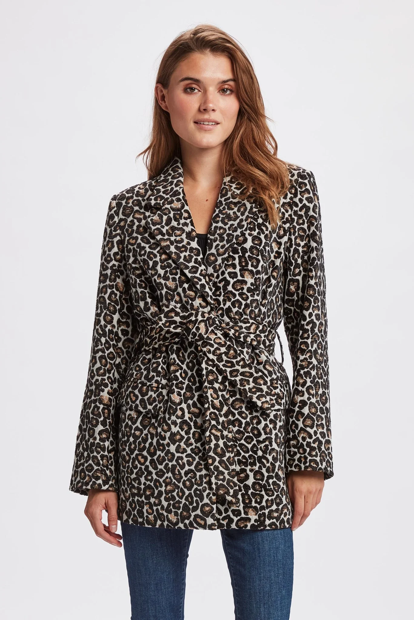 NUBIVA BLAZER JACKET - Caviar