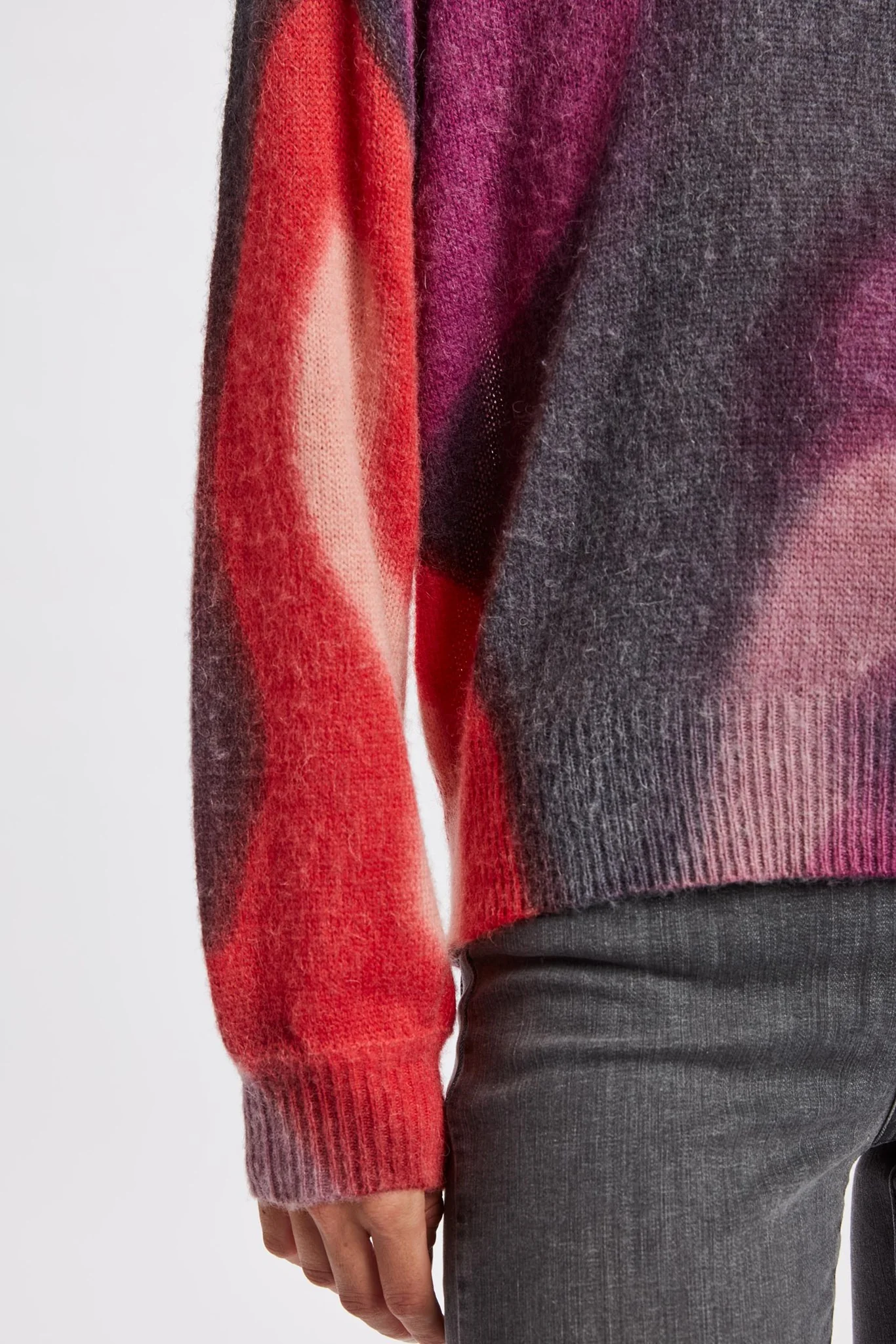 NUBLUR PULLOVER - Vibrant Orchid - Image 5