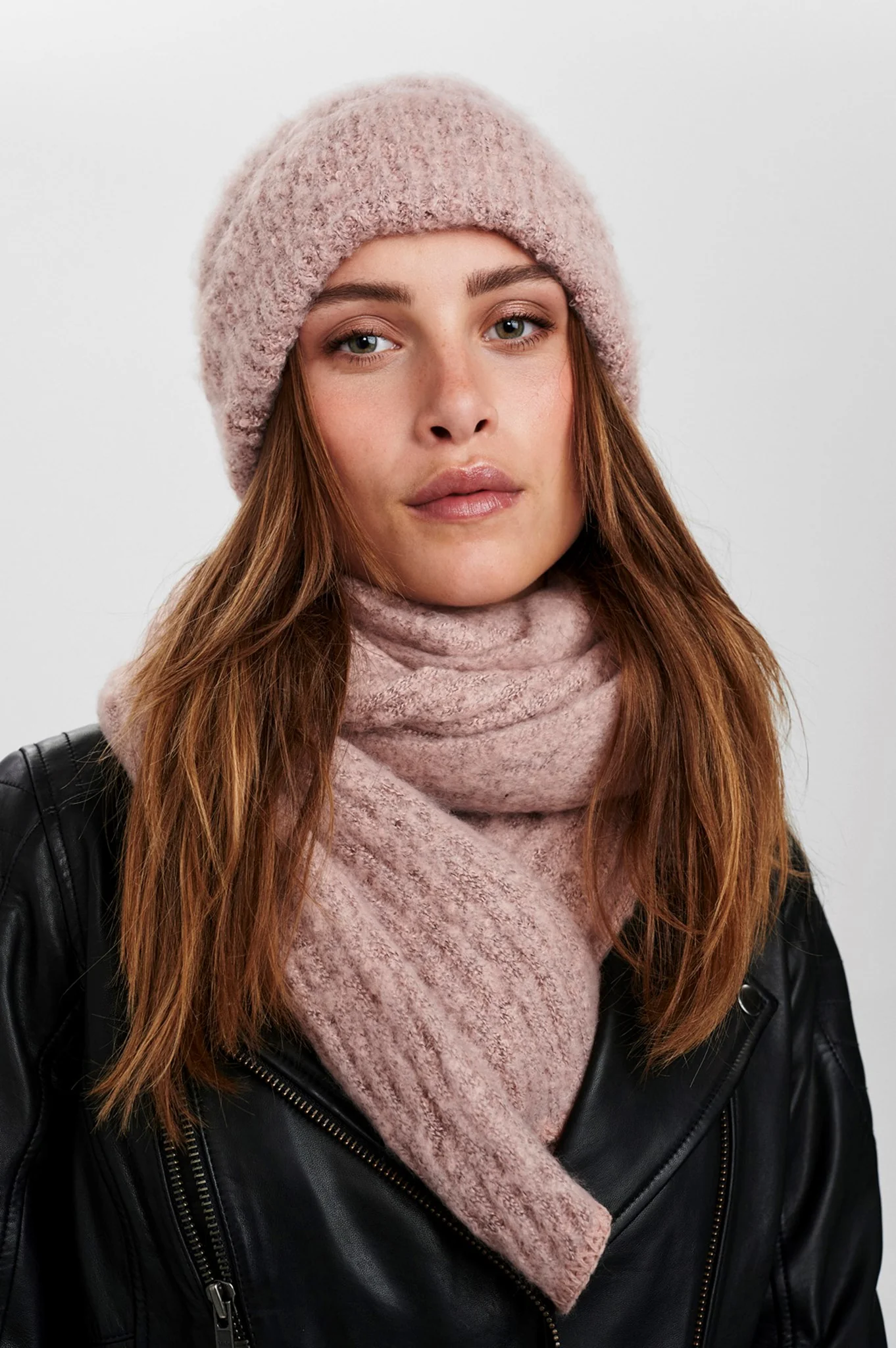 NUBOBBLY SCARF - Chalk Pink