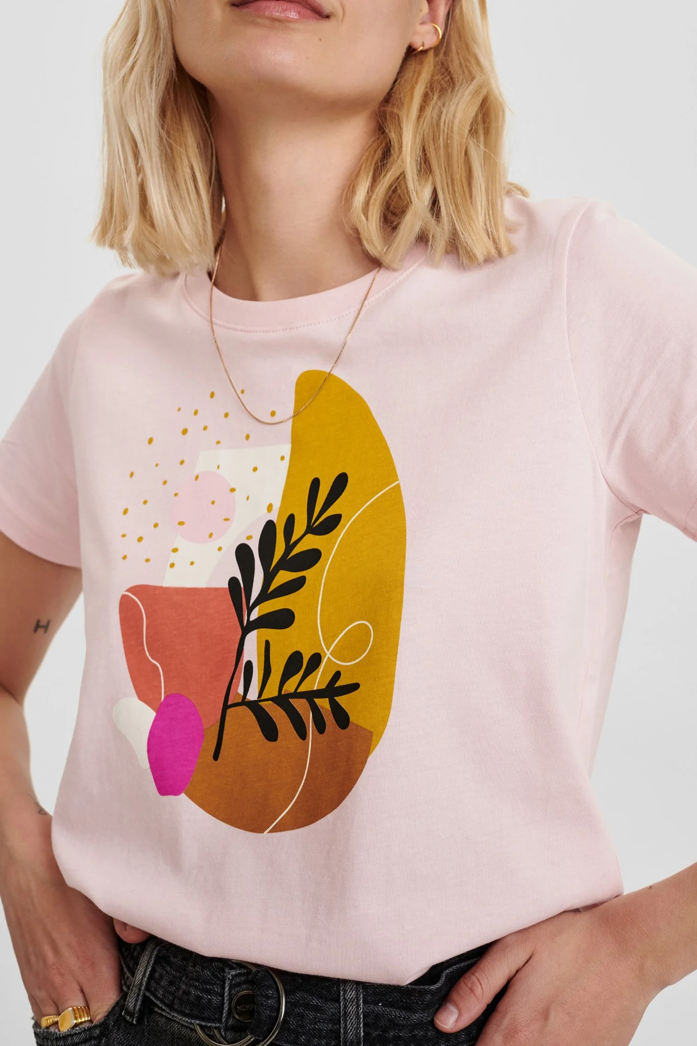 NUBONDIE TEE - Chalk Pink - Image 4