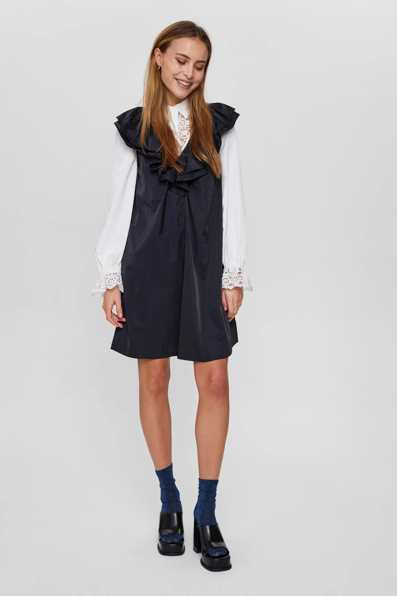 NUBORA DRESS - Caviar - Image 3