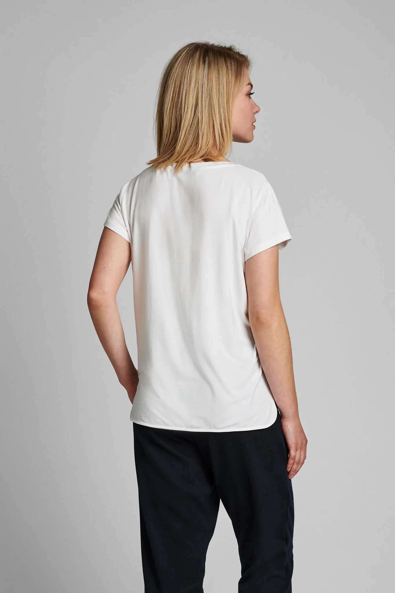 NUBOWIE T-SHIRT -NOOS - Bright White - Image 2