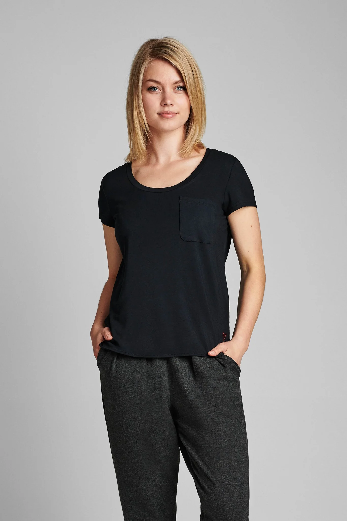 NUBOWIE T-SHIRT -NOOS - Caviar