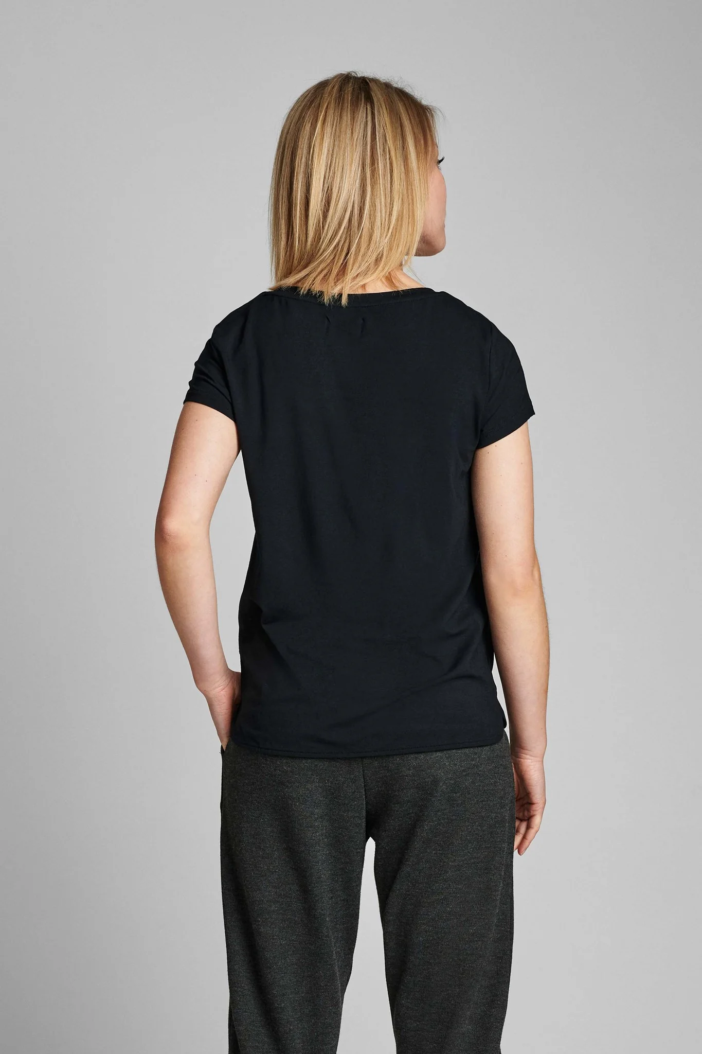 NUBOWIE T-SHIRT -NOOS - Caviar - Image 2