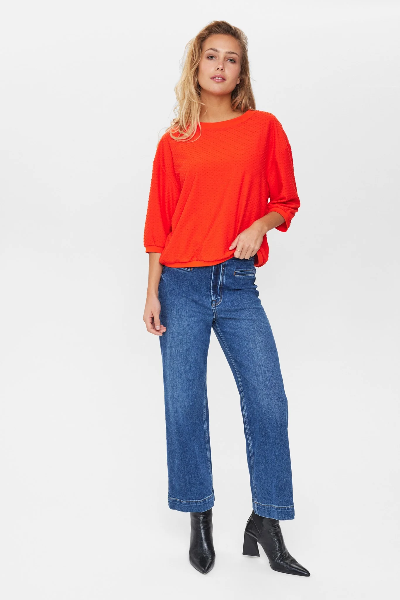 NUBRIGHED DOBBY BLOUSE - Cherry Tomato - Image 3