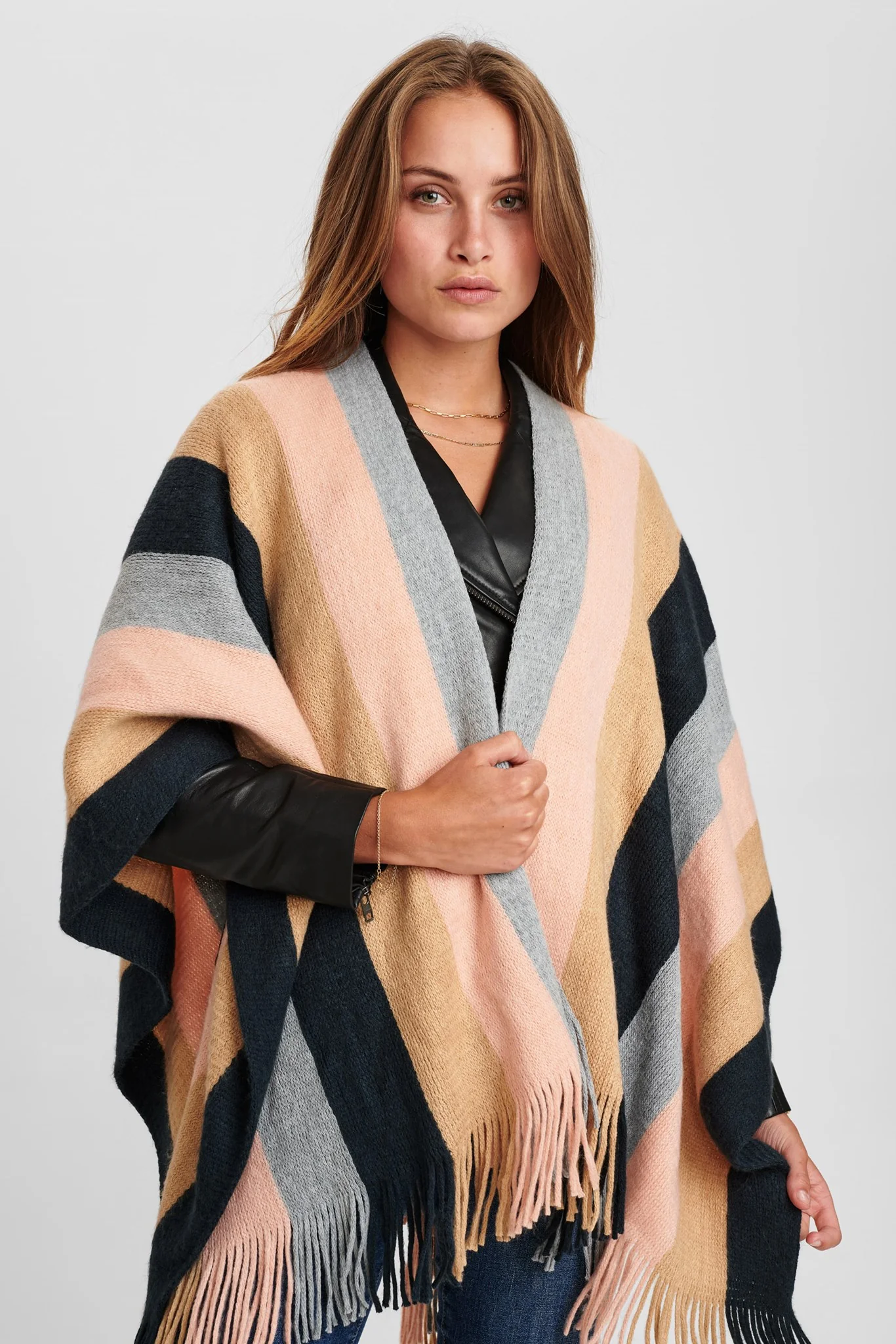 NUBRONUT PONCHO - Dark Sapphire