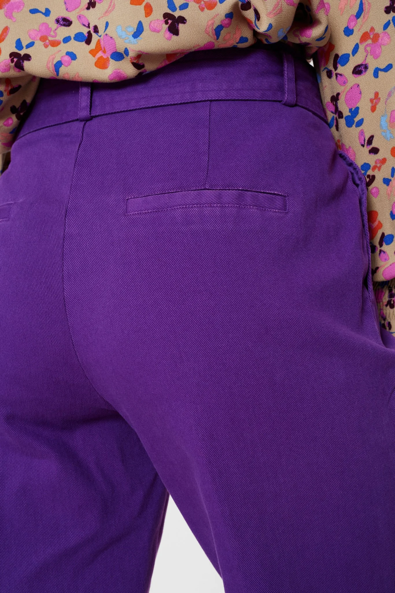 NUCAIRO CROPPED PANTS - Tillandsia Purple - Image 4