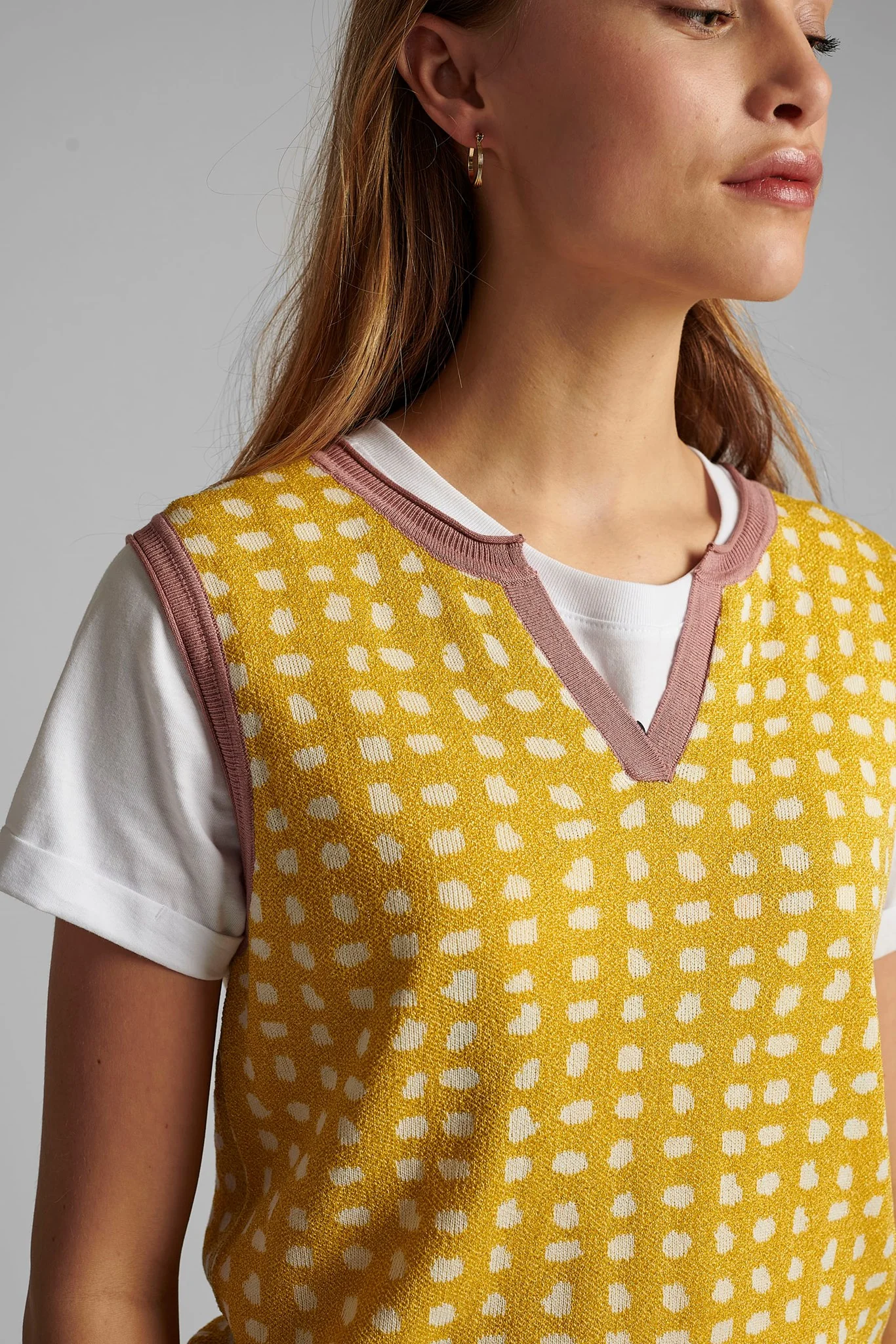NUCAITLYN VEST - Snapdragon - Image 4