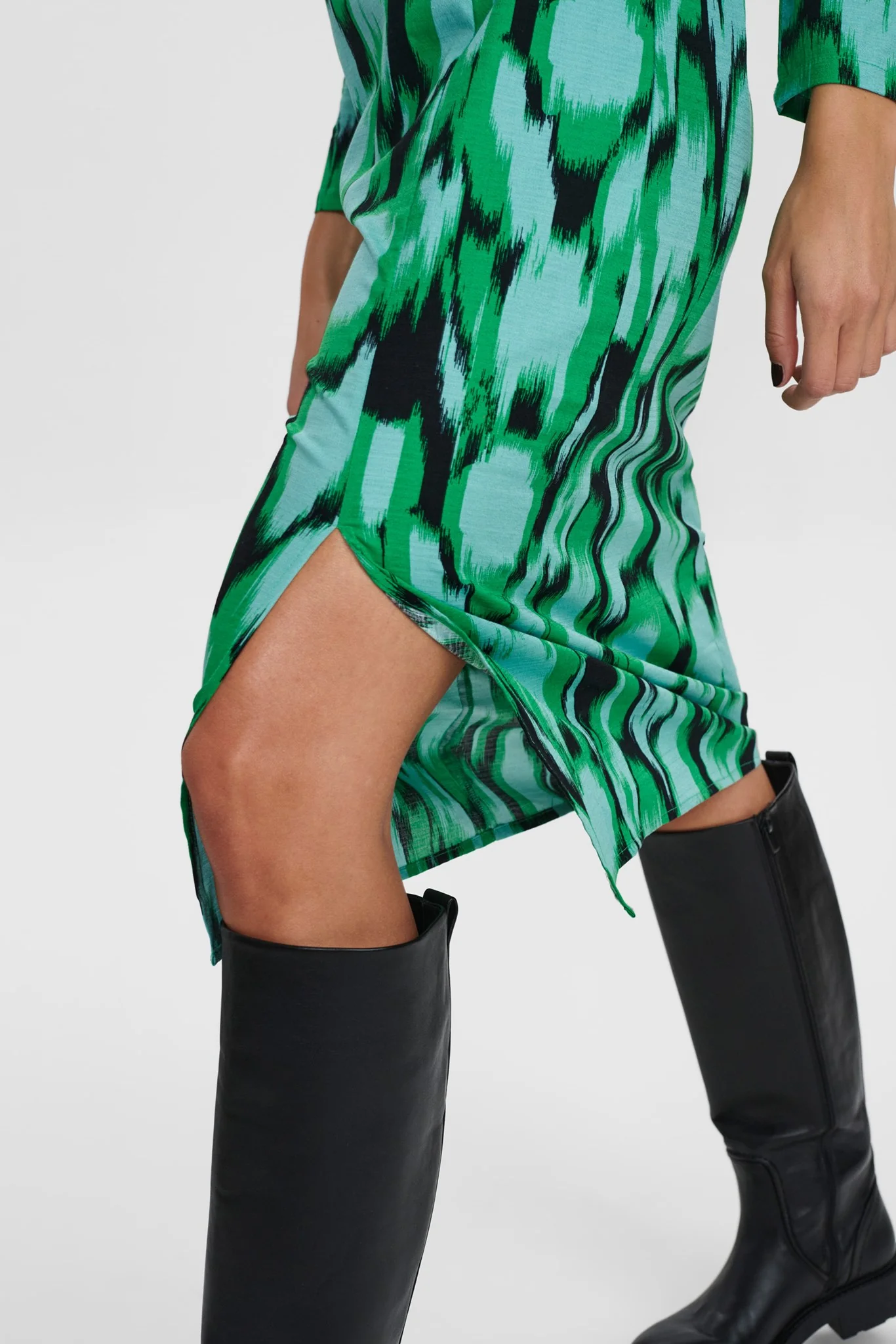 NUCAMRYN DRESS - Caviar - Image 5