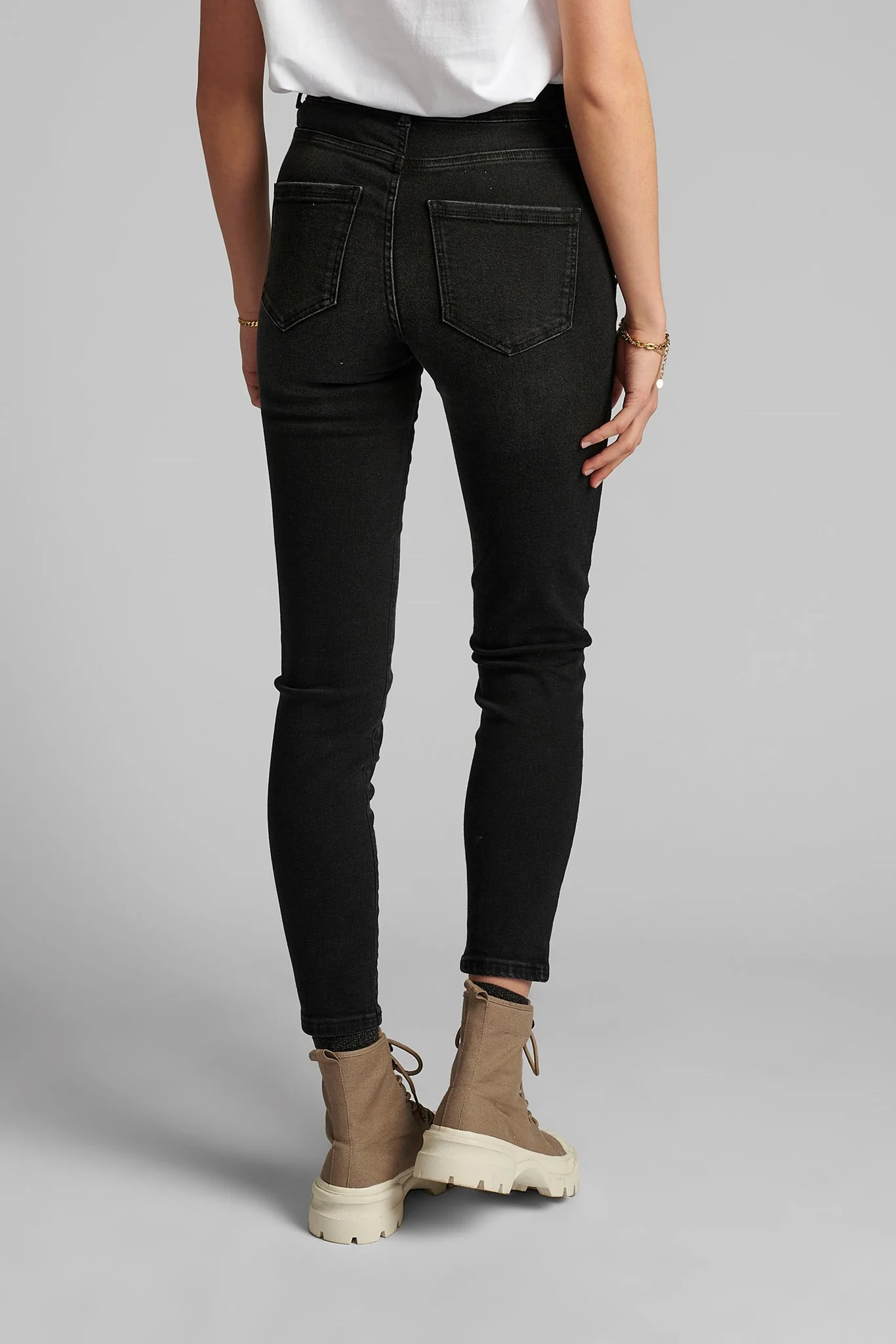 NUCANYON JEANS - Caviar - Image 2