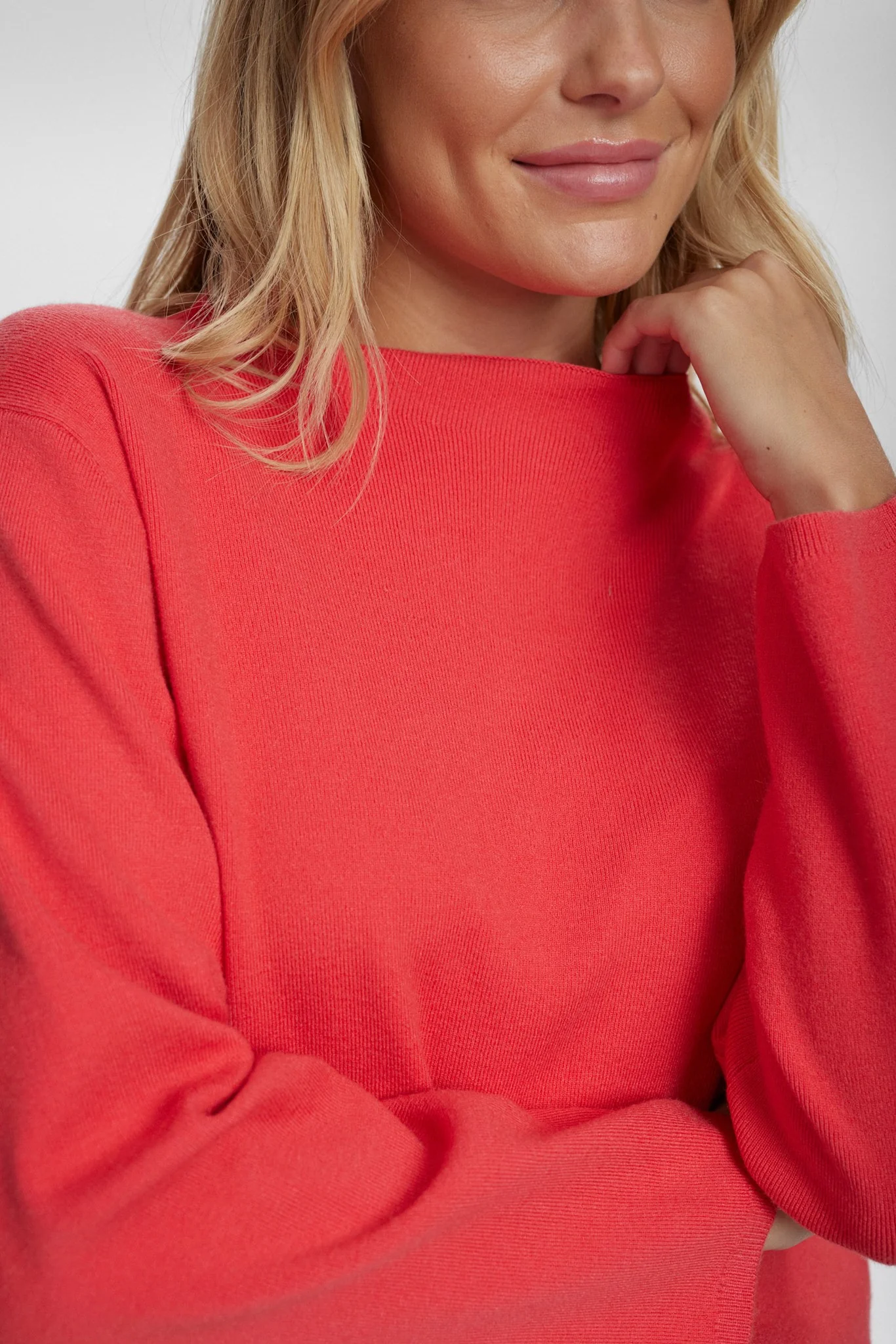 NUCARMA CROP PULLOVER   - Geranium - Image 4