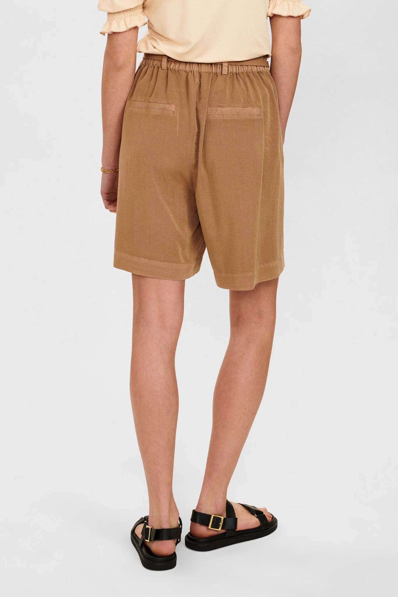 NUCASILDA SHORTS - Tannin - Image 2