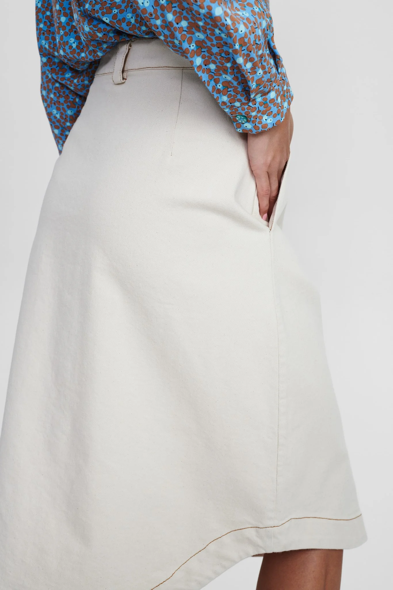 NUCATALEYA SKIRT - Pristine - Image 5