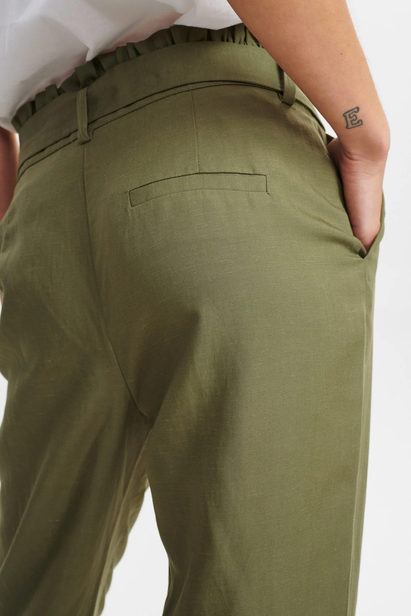 NUCHABELY PANTS - MARTINI OLIVE - Image 5