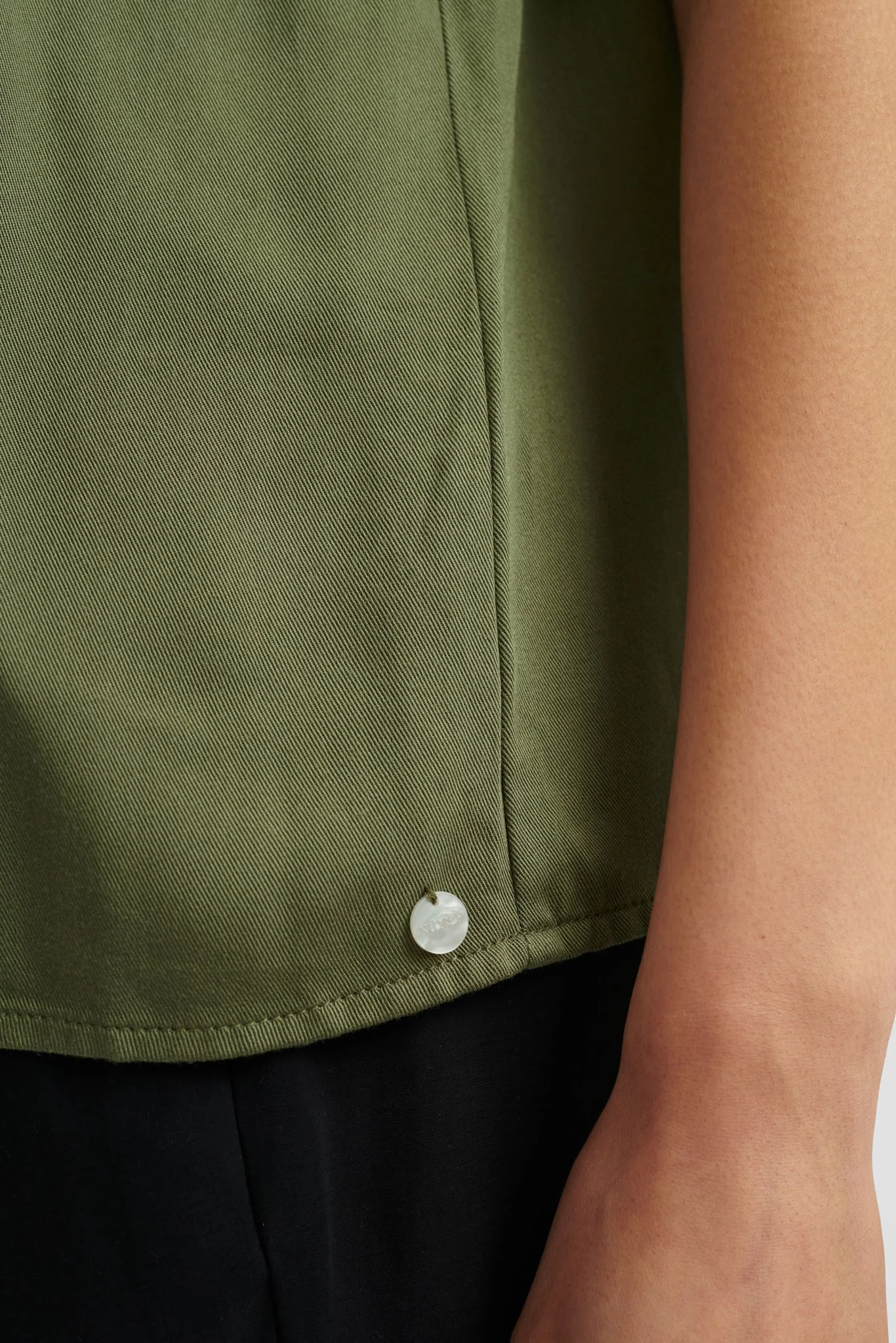 NUCHARDONNAY SHIRT - Deep Lichen Green - Image 5