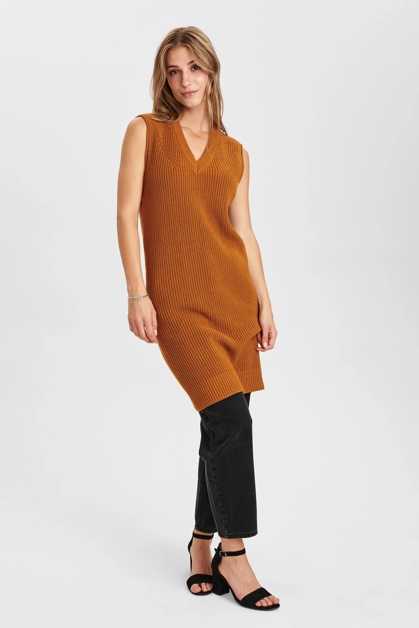 NUCHAYA DRESS - Cathay Spice - Image 3