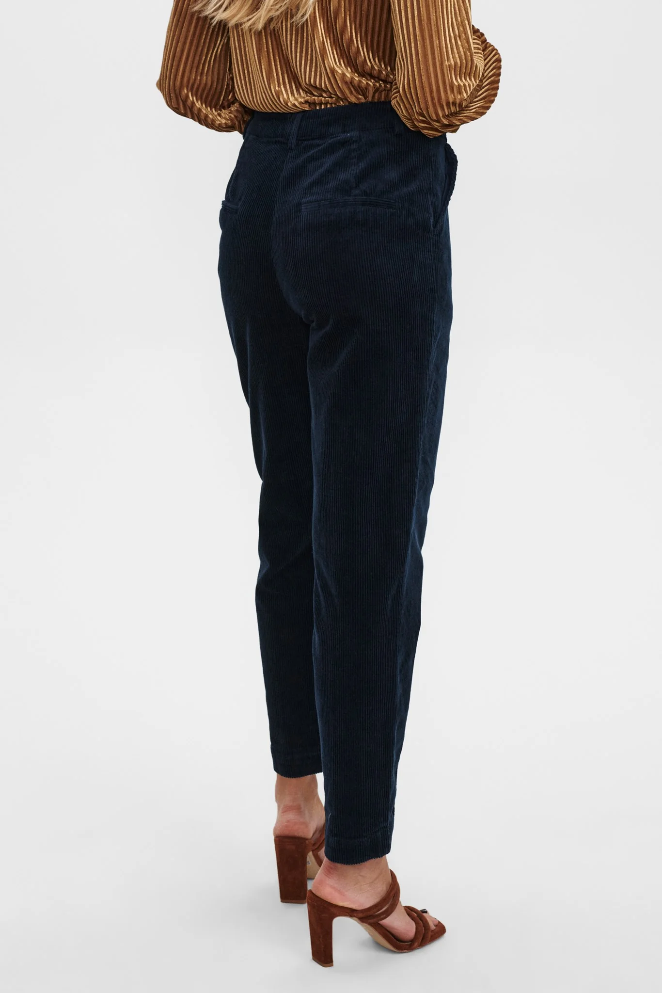 NUCHENOA PANT - Dark Shadow - Image 2