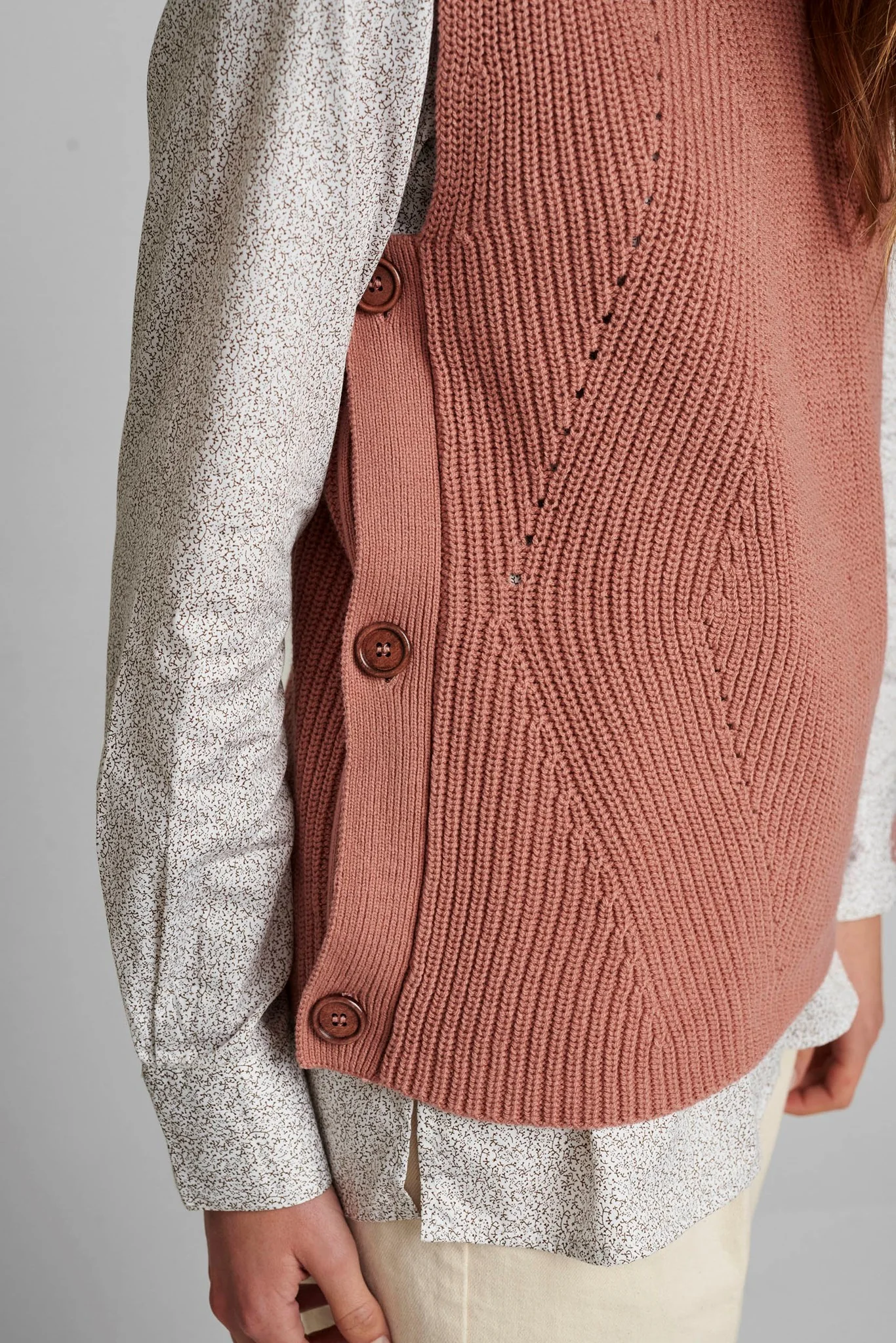 NUCIA VEST  - Ash Rose - Image 5