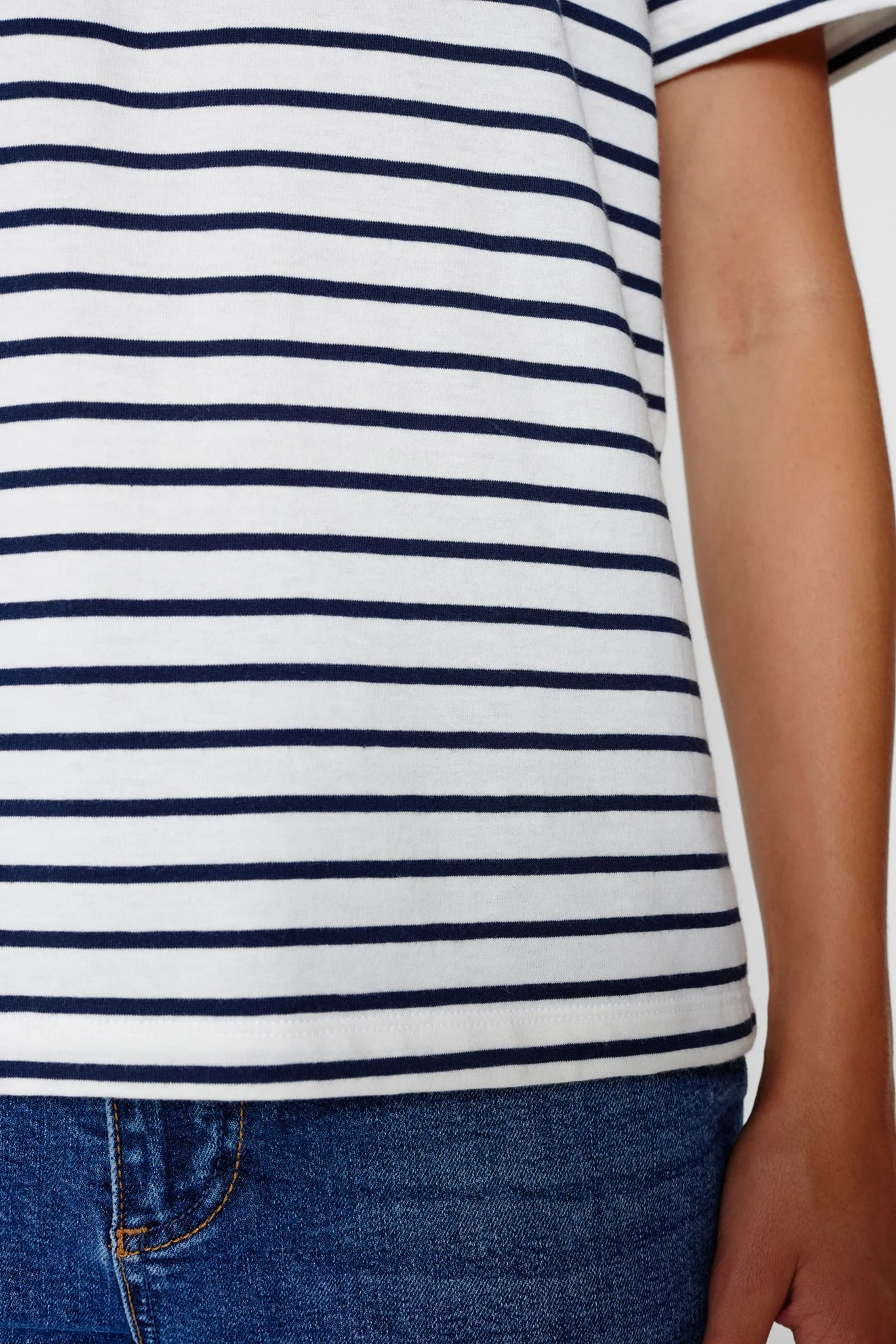NUCILLAS TEE  - Dress Blues - Image 5